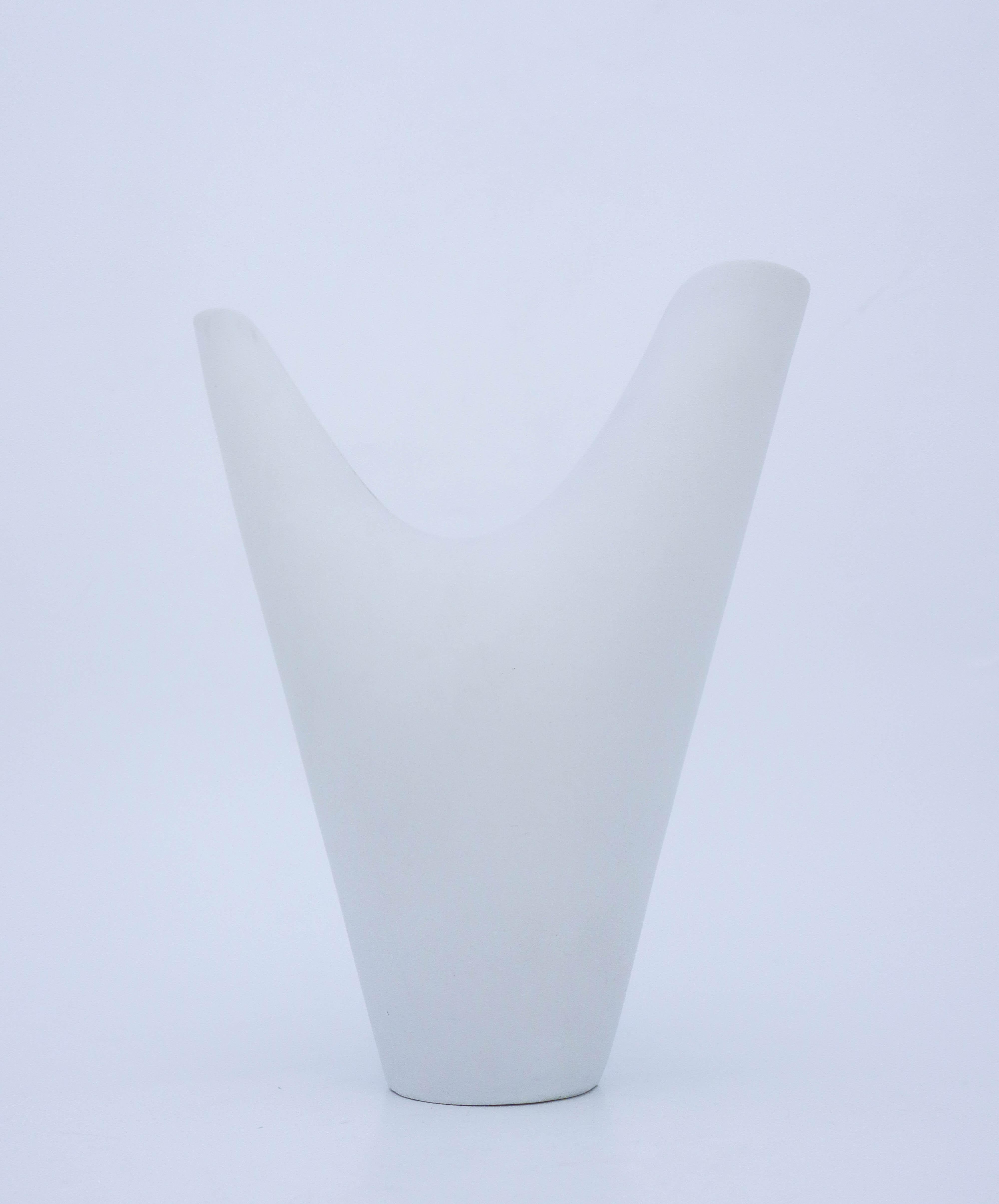 Swedish White Vase, Veckla, Carrara, Stig Lindberg Gustavsberg