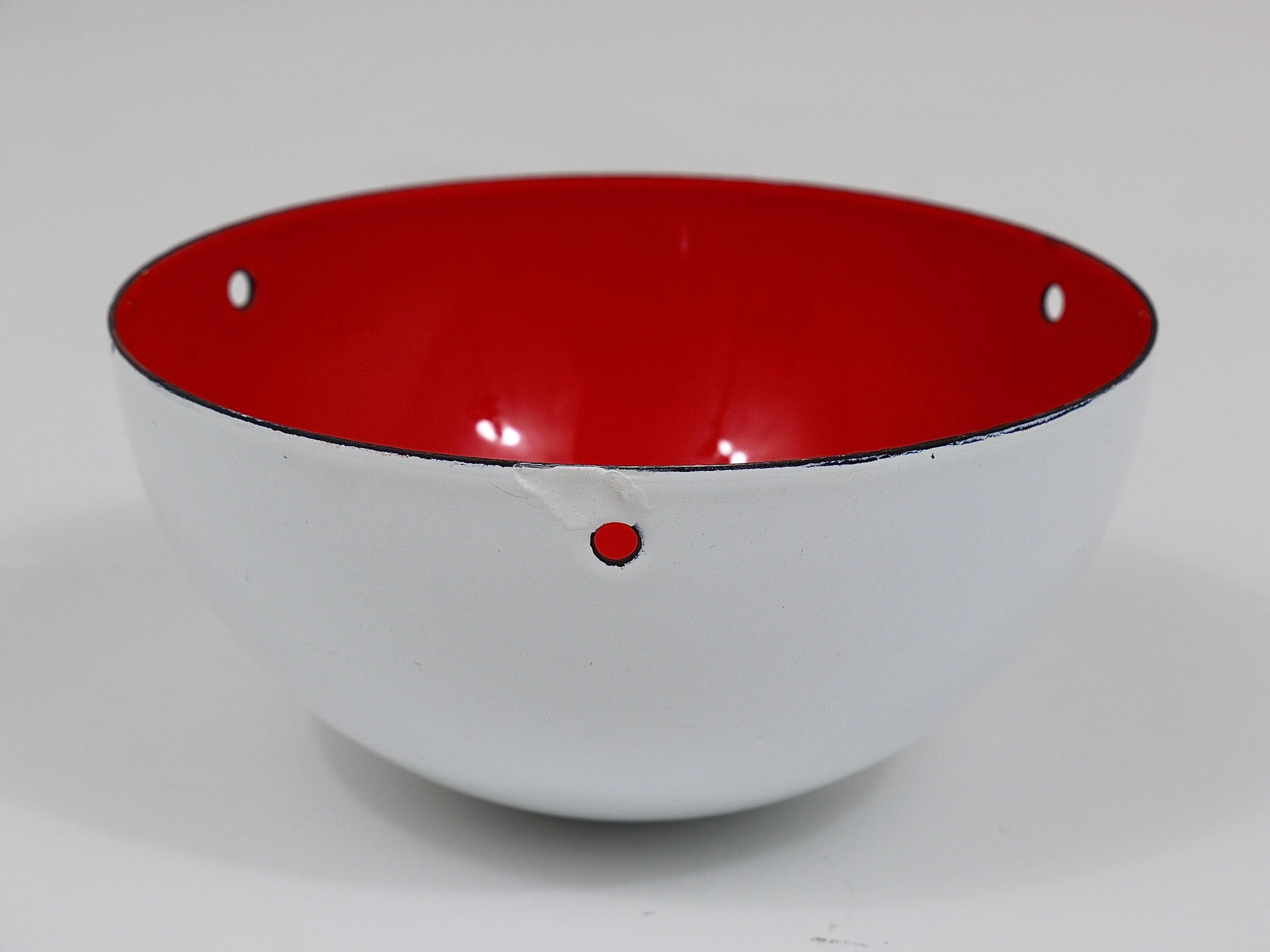 Mid-Century moderno Lampada a sospensione a vaso di fiori bianca di Verner Panton, Louis Poulsen, Danimarca, 1969 in vendita