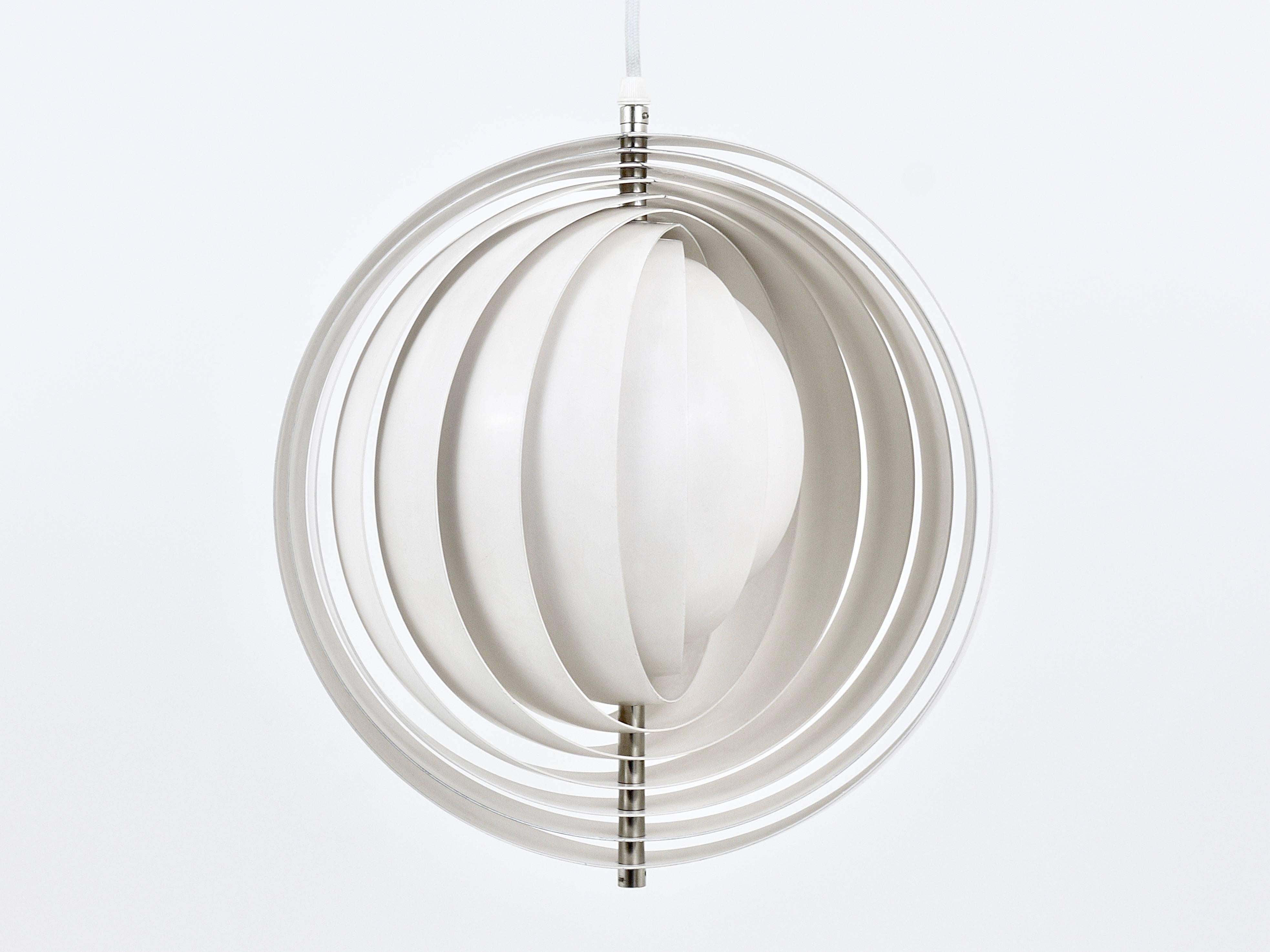 Weiße Verner Panton Op-Art Mondlampe Visor-Lampe, Louis Poulsen, Dänemark, 1960er Jahre (Metall) im Angebot