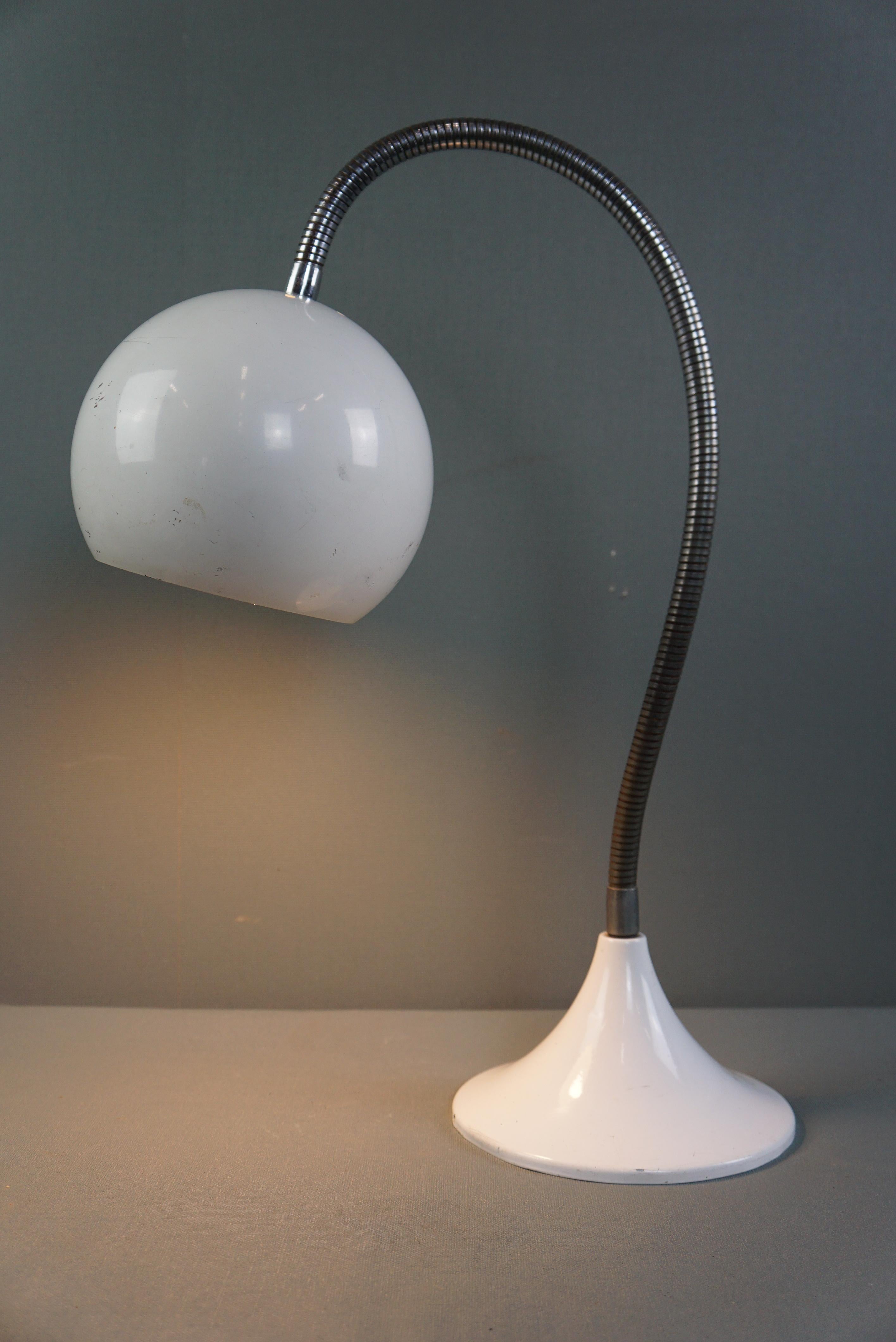 20th Century White vintage bendable metal desk lamp For Sale