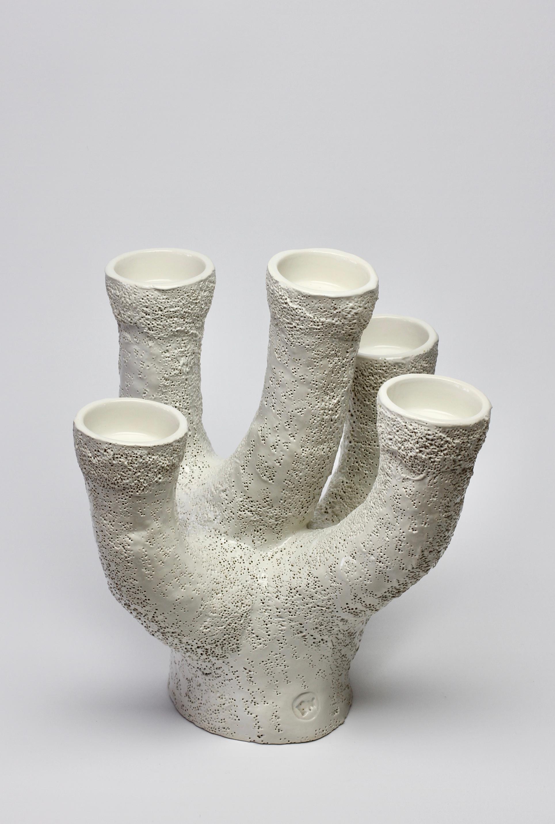 Weißer weißer Vintage-Kerzenständer oder -Kerzenständer aus europäischer Keramik, Koral im Angebot 8