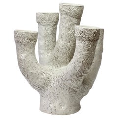 Candelabro, Portavelas o Portavelas de Cerámica Europea "Coral" Vintage Blanco