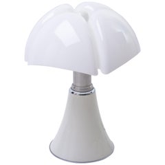 Weiße Vintage-Lampe Pipistrello von Gae Aulenti für Martinelli Luce