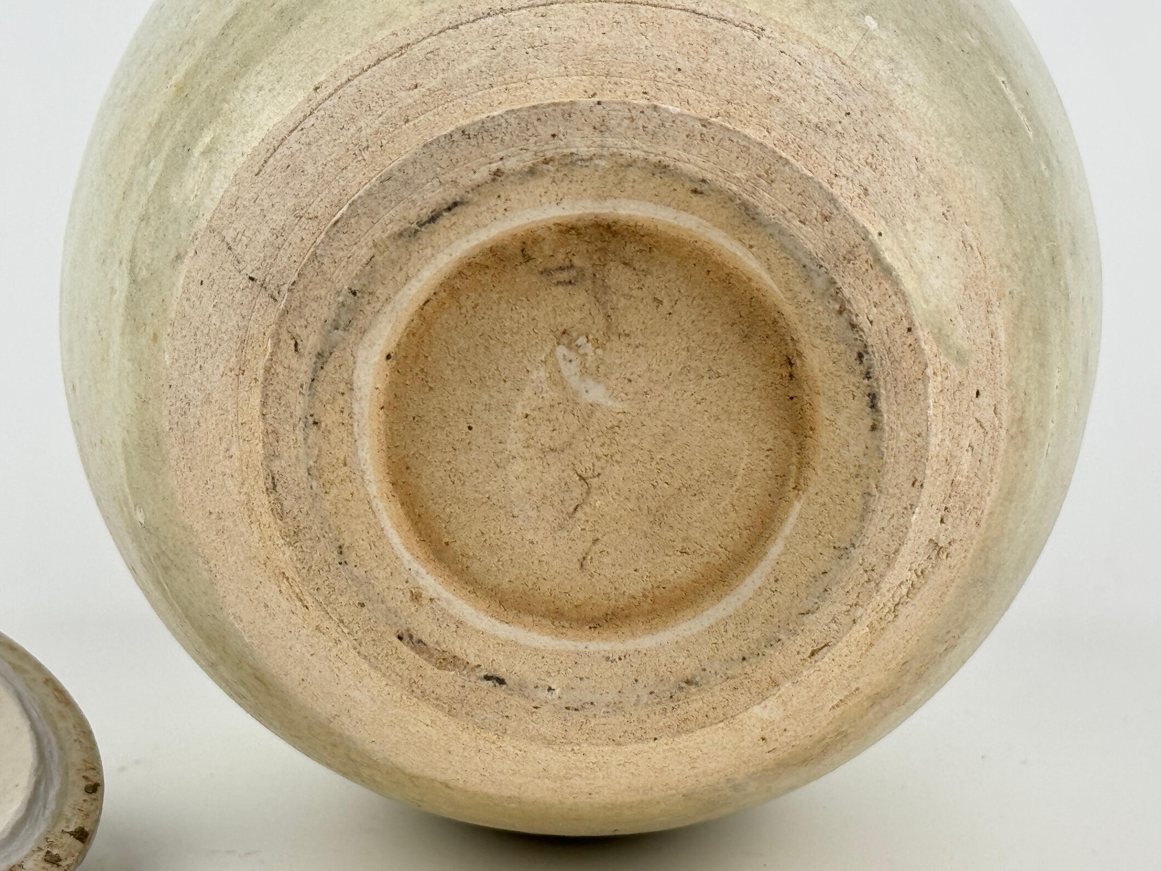 Vaso coperto in ceramica bianca, dinastia Song in vendita 7