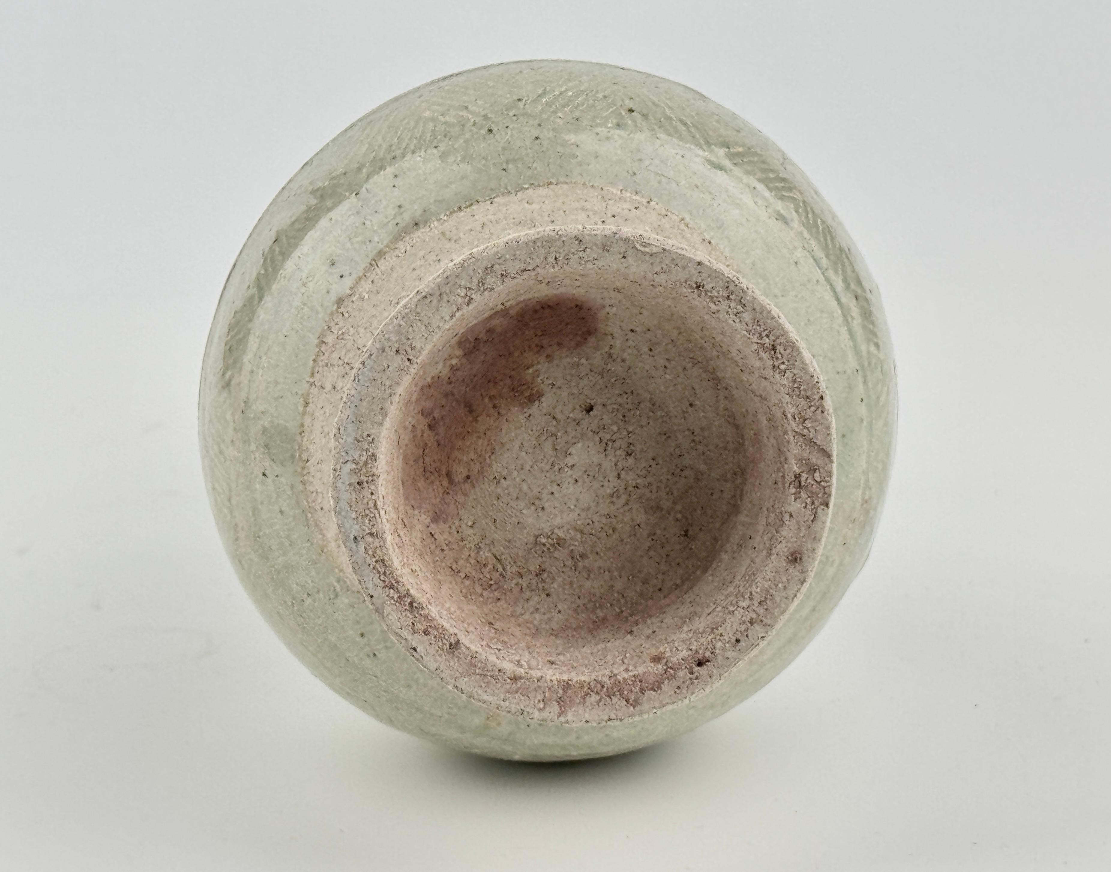 White Ware with two dragons, Yuan Dynasty, 13-14th century For Sale 5
