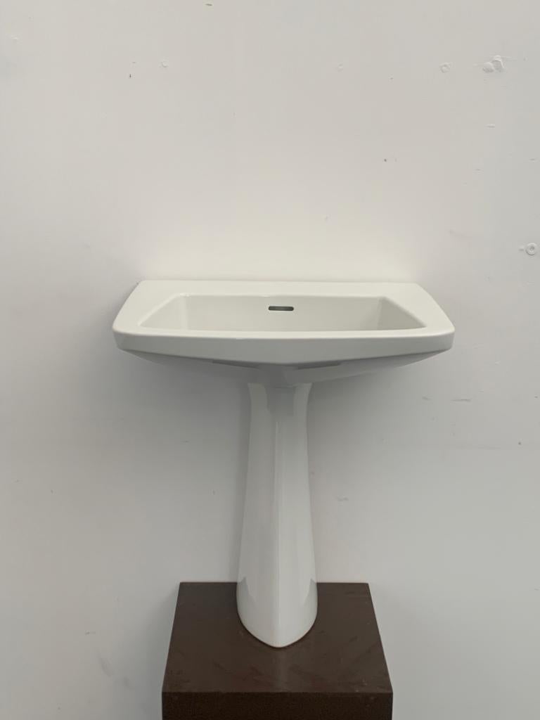 Italian White Washbasin with One Line Column by Gio Ponti for Ideal Standard, 1953 For Sale