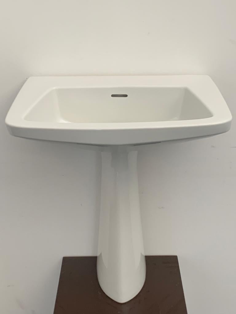 White Washbasin with One Line Column by Gio Ponti for Ideal Standard, 1953 In Excellent Condition For Sale In Montelabbate, PU