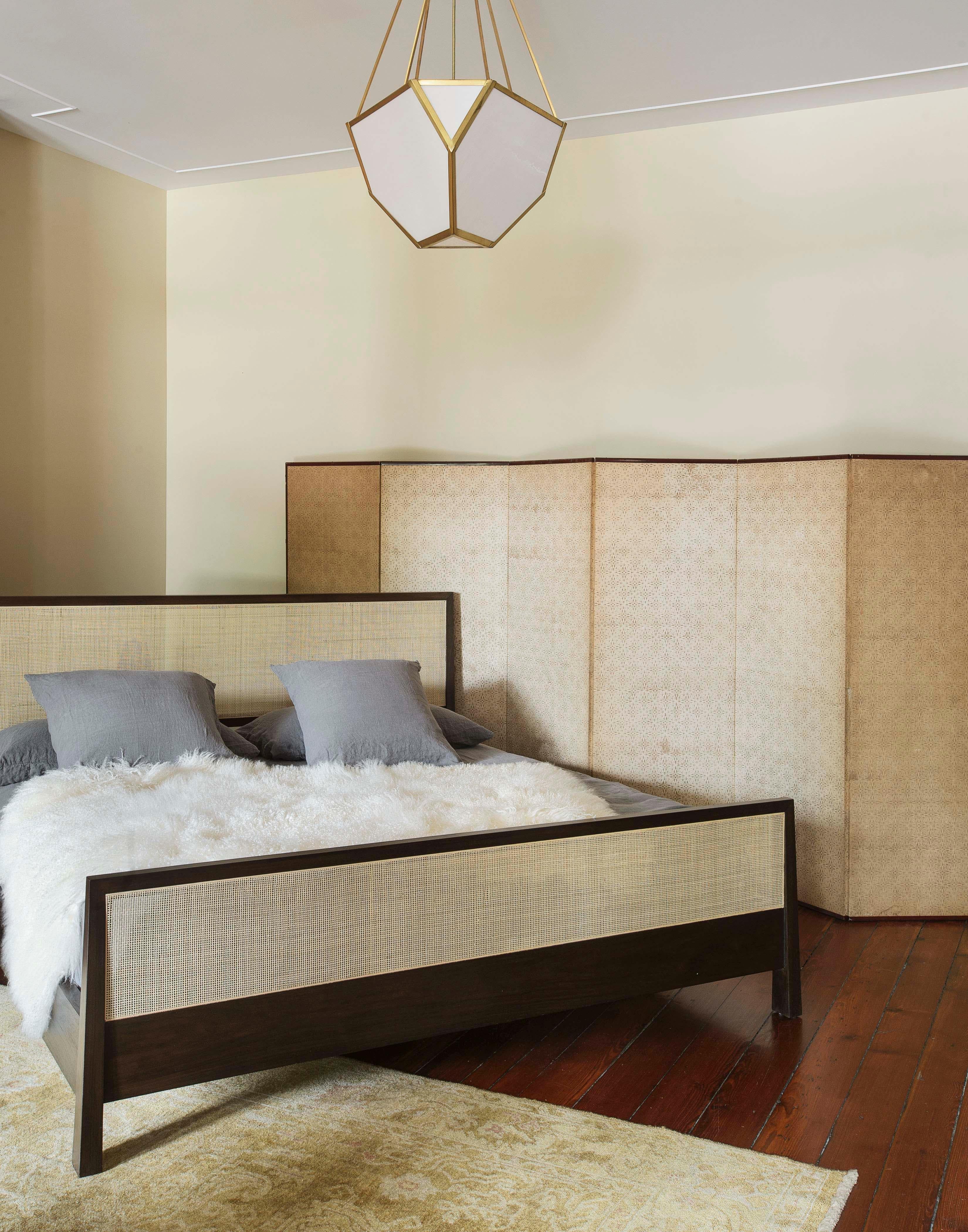 White Washed Oak Caned Bed by Lawson-Fenning, Cal King In New Condition For Sale In Los Angeles, CA