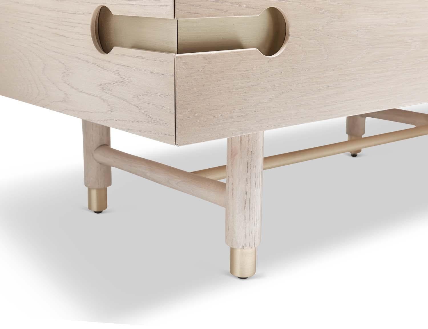 XXI secolo e contemporaneo Comò Niguel in Oak lavato bianco di Lawson-Fenning in vendita