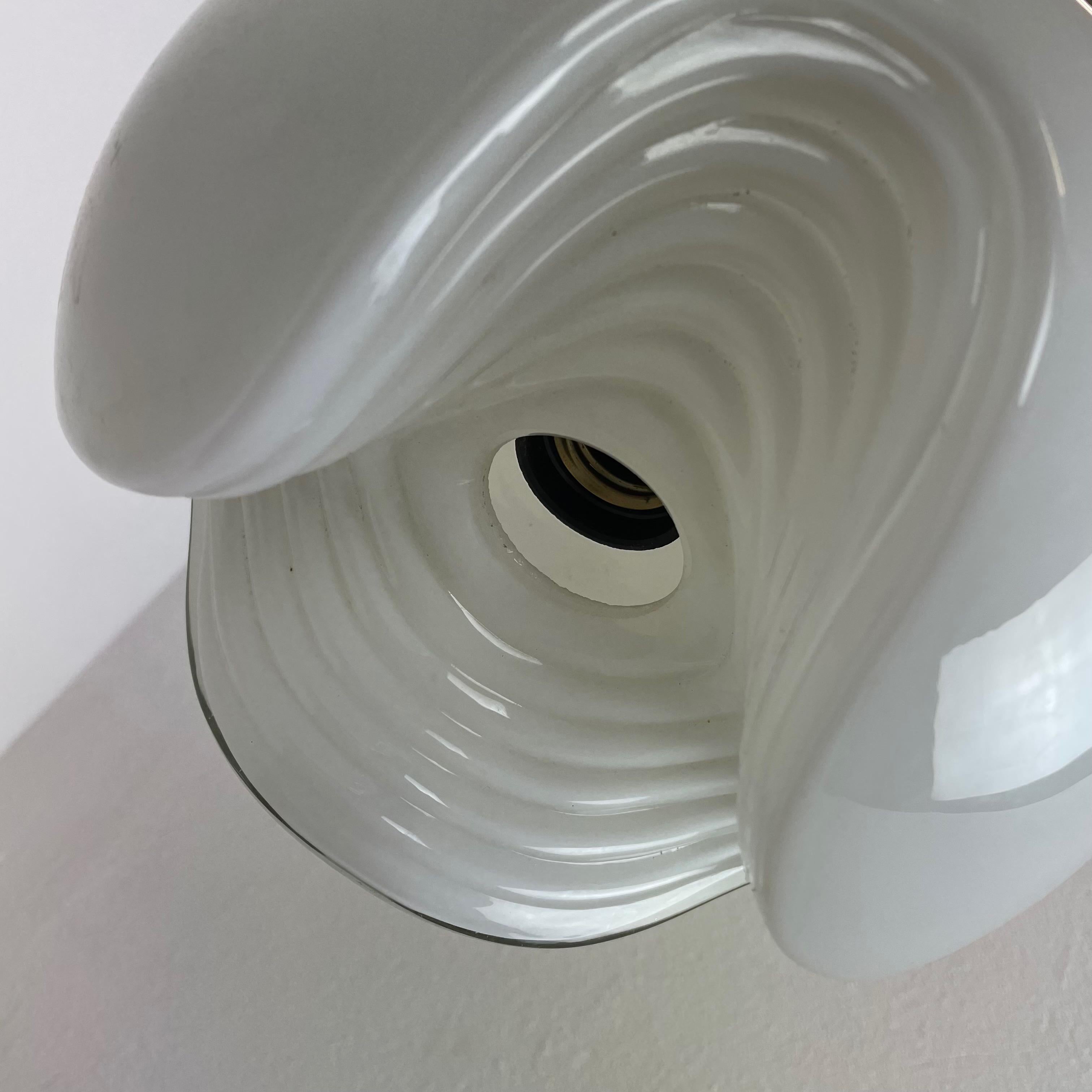 Lámpara colgante White Wave de Koch & Lowy para Peill & Putzler, Alemania, años 70 Metal en venta
