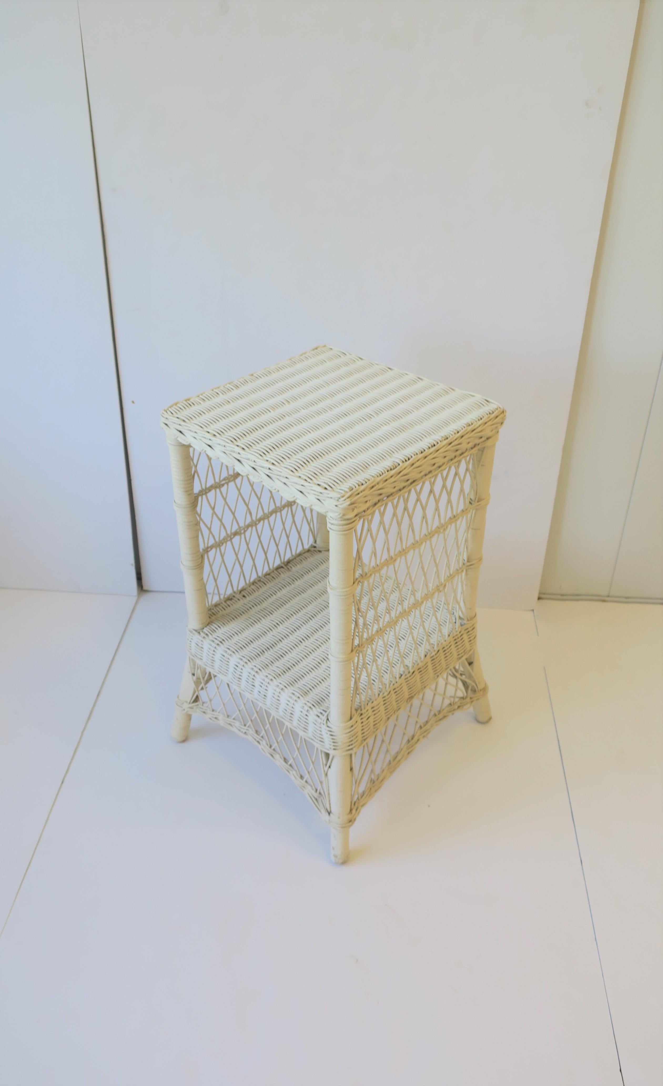 White Wicker End Table or Nightstand Table, circa 1990s 4