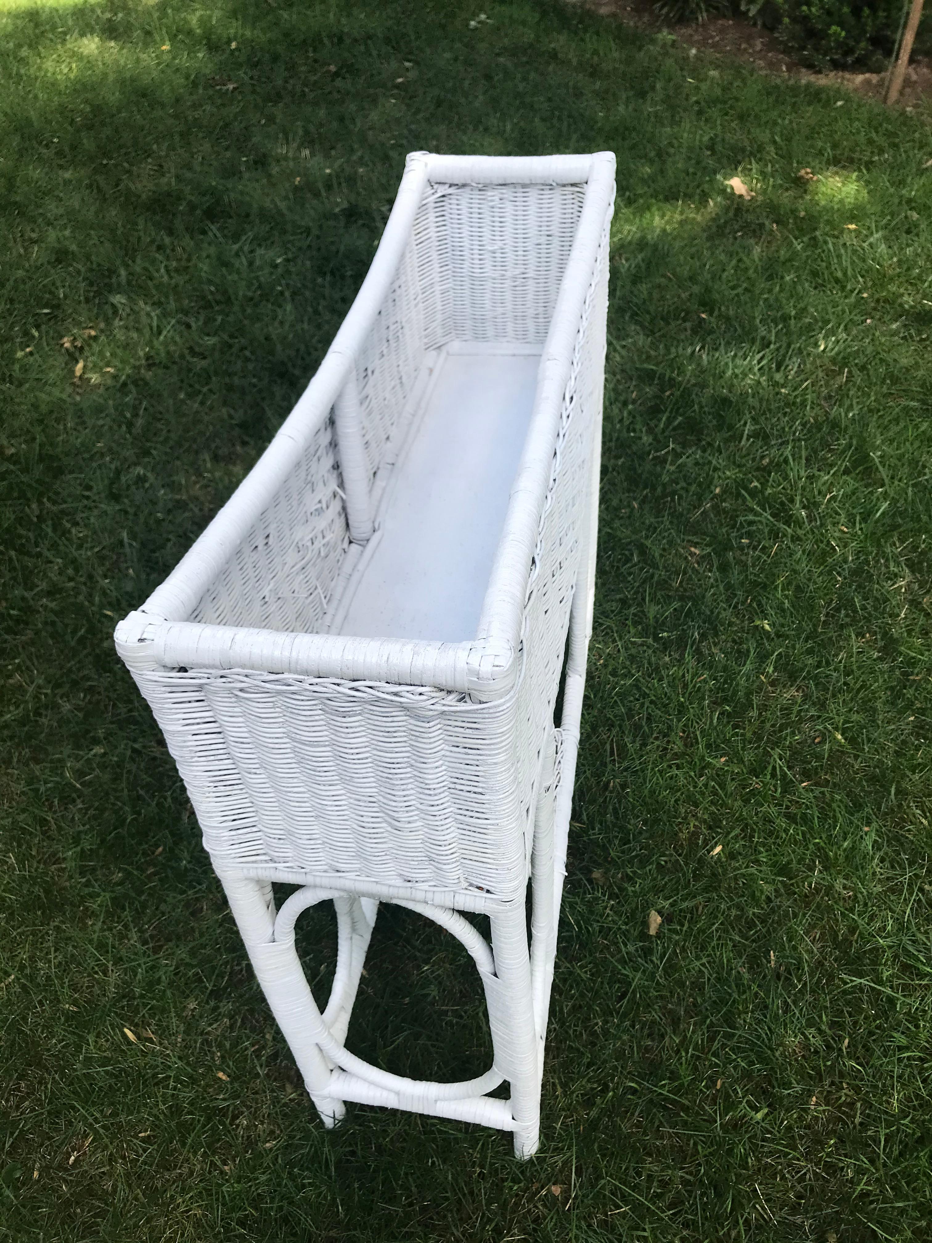 American White Wicker Plant Stand