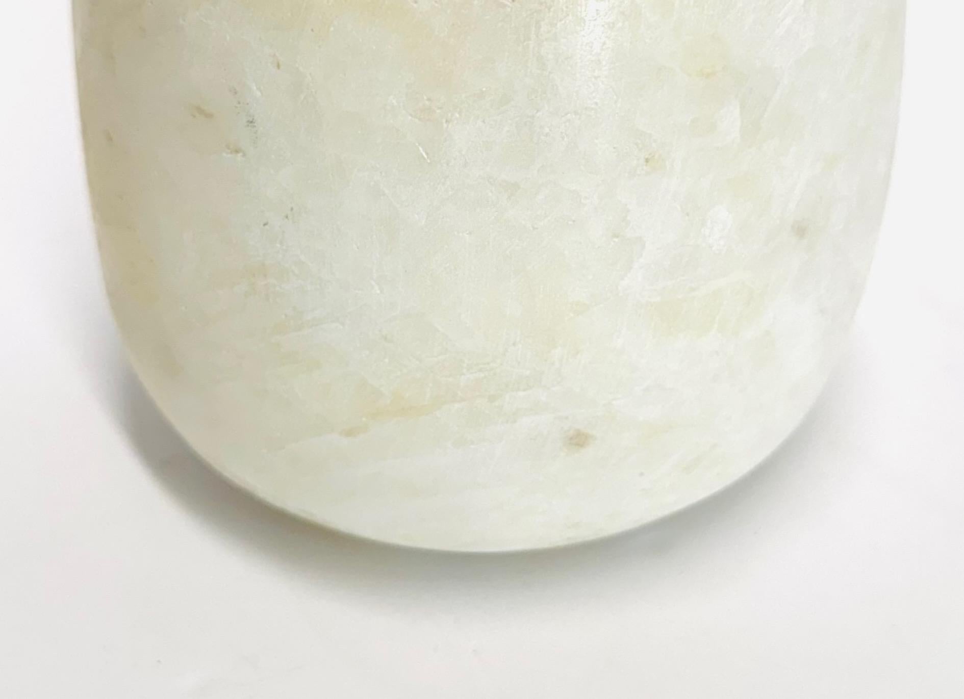 White Wide Mouth Short Alabaster Vase, Egypt, Contemporary In New Condition For Sale In New York, NY