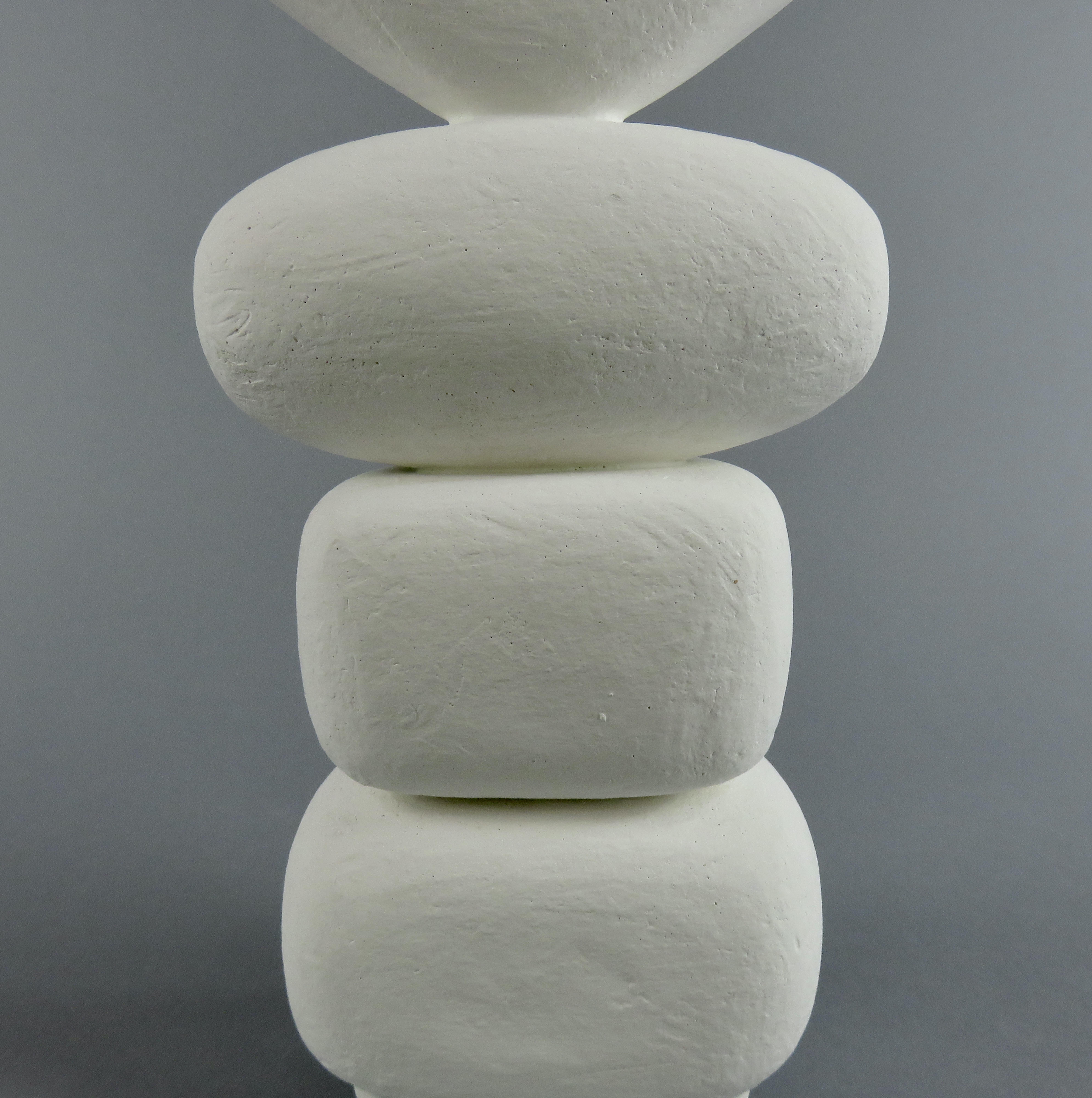 TOTEM en céramique blanche ailée en 4 parties, sculpture fabriquée à la main par H. Starcevic en vente 1