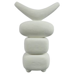 Corona alata bianca, TOTEM in ceramica in 4 parti, scultura realizzata a mano da H. Starcevic