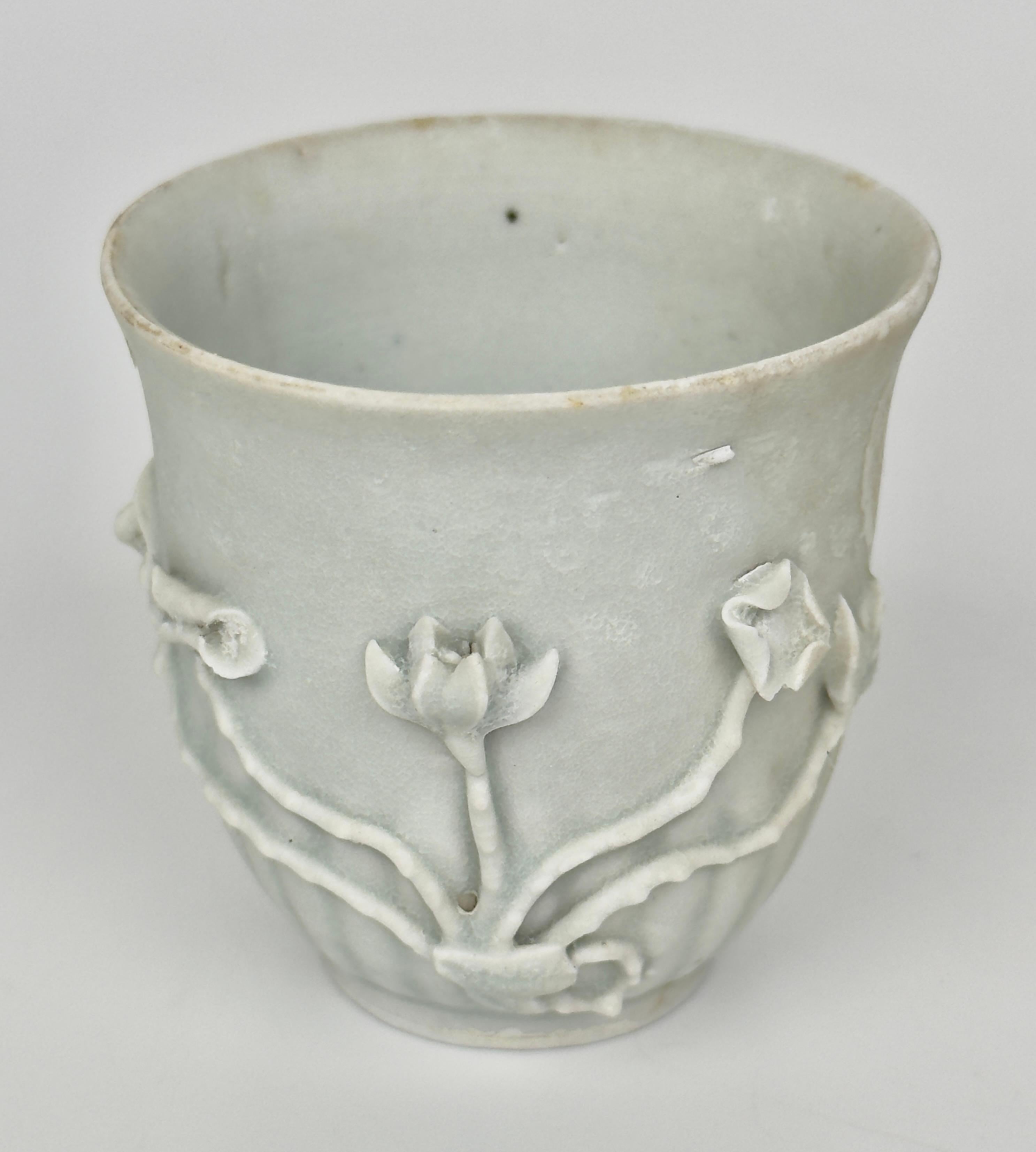 Servizio da tè bianco con smalto sovrasmaltato Circa 1725, dinastia Qing, regno Yongzheng in vendita 3