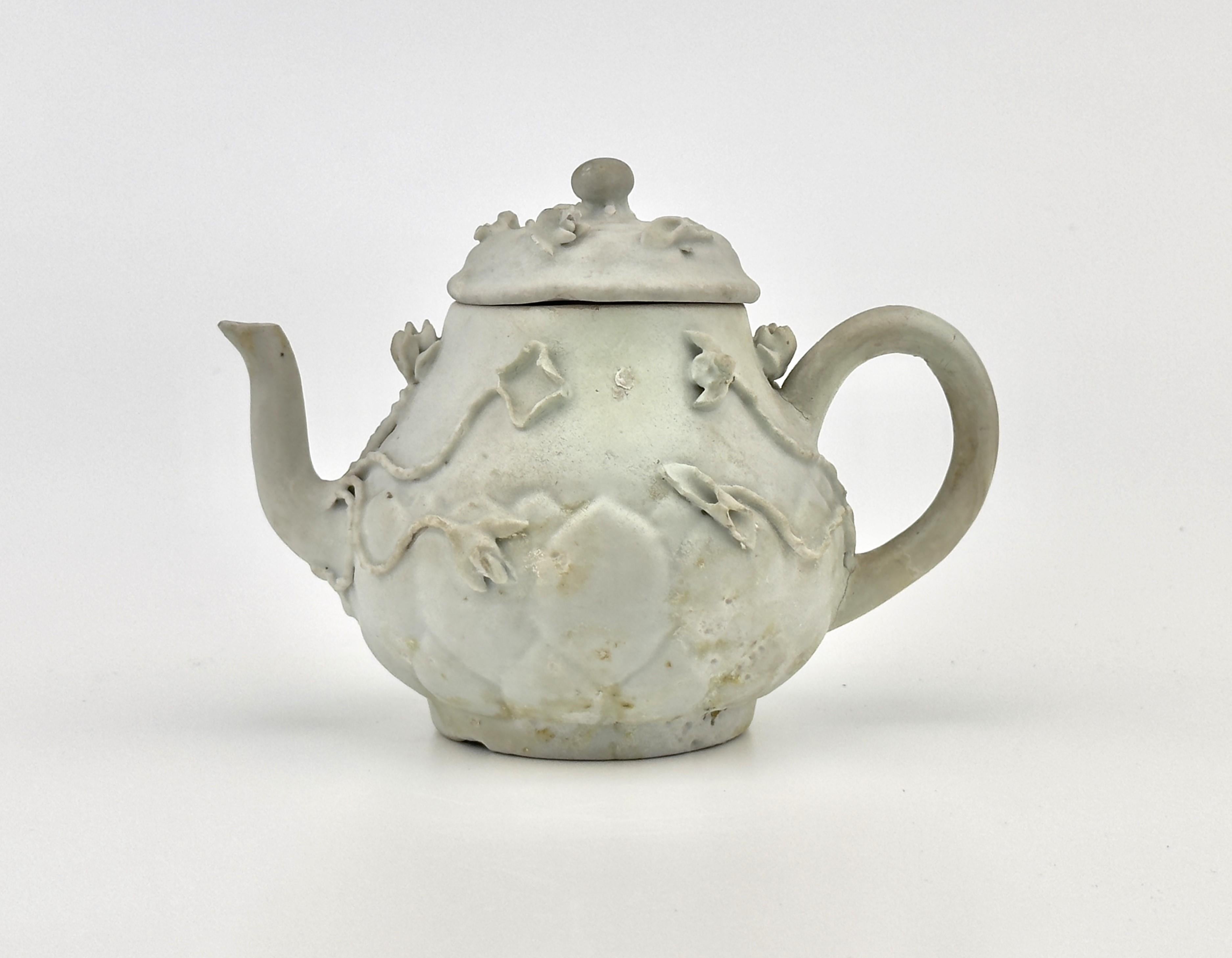 Servizio da tè bianco con smalto sovrasmaltato Circa 1725, dinastia Qing, regno Yongzheng in vendita 7