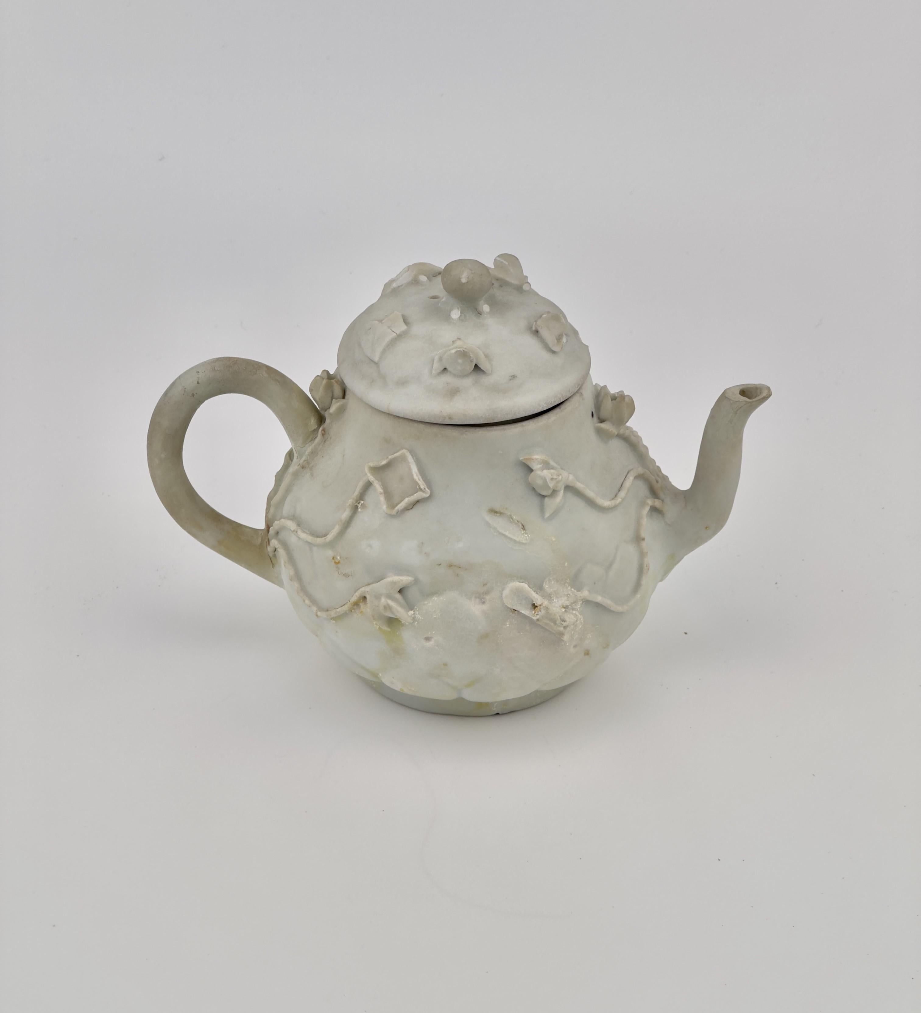 Early 18th Century White with Overglaze Enamel Teapot Circa 1725, Qing Dynasty, Yongzheng Reign For Sale