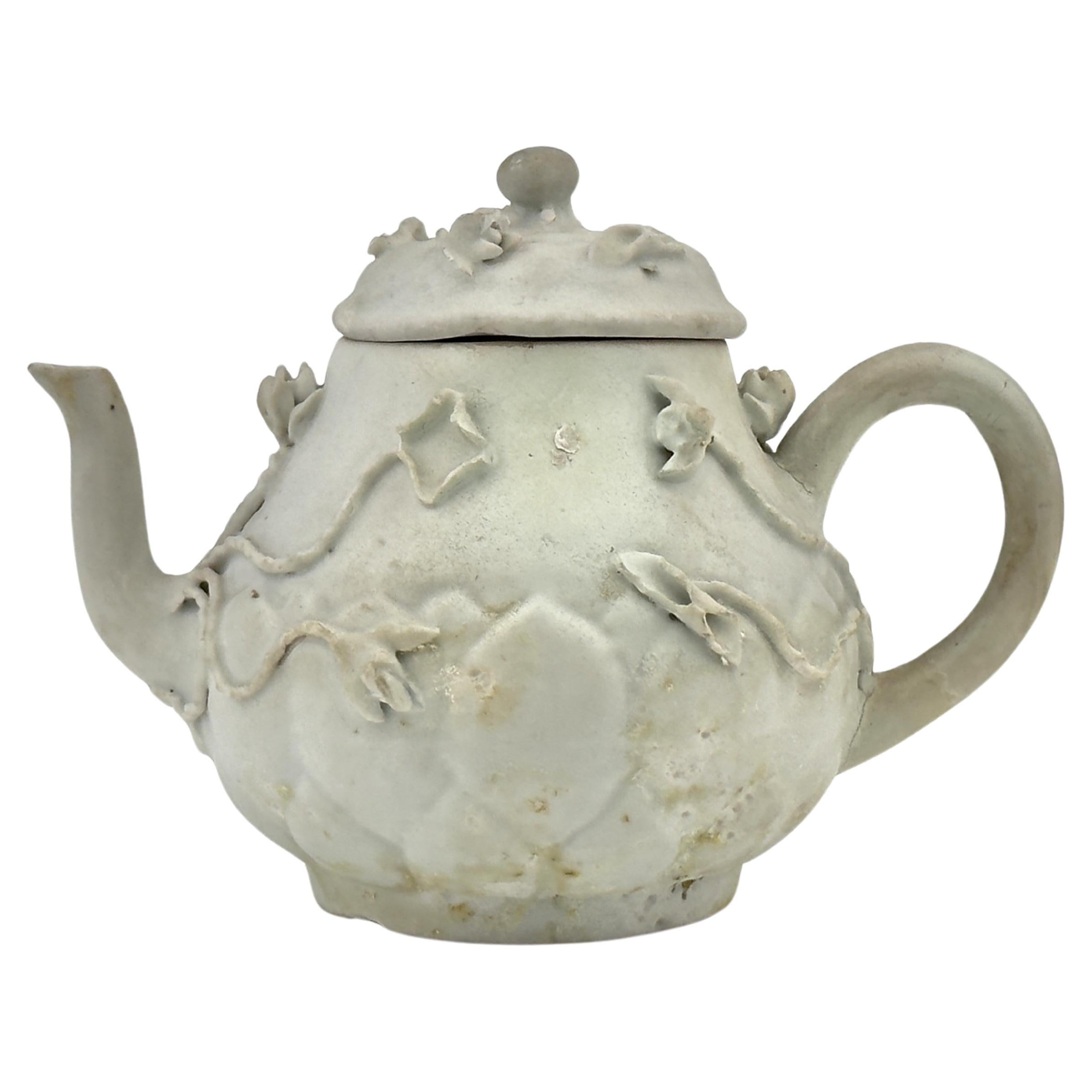 White with Overglaze Enamel Teapot Circa 1725, Qing Dynasty, Yongzheng Reign For Sale