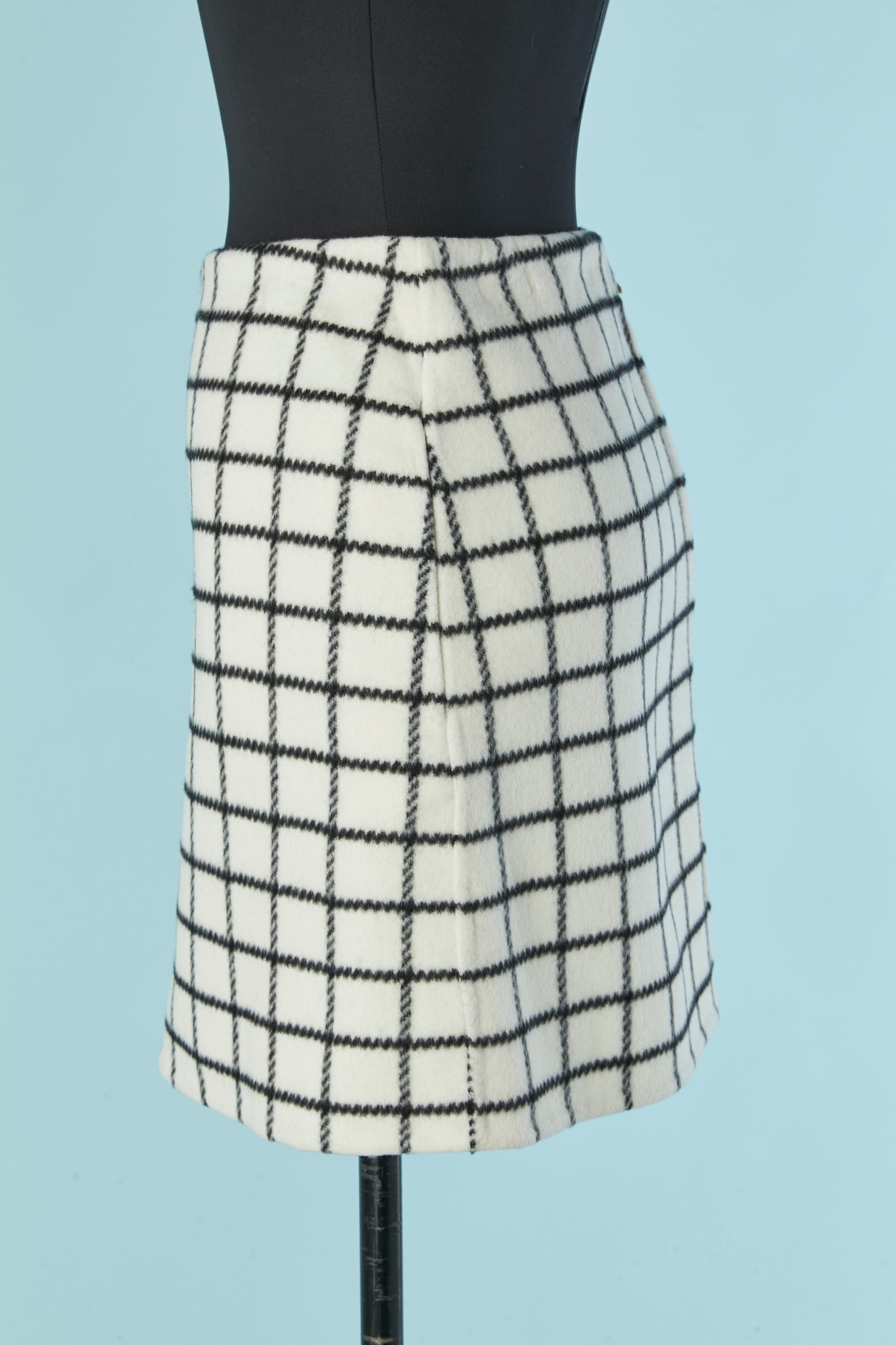 Gris Jupe en laine blanche à carreaux noirs CHRISTIAN DIOR en vente