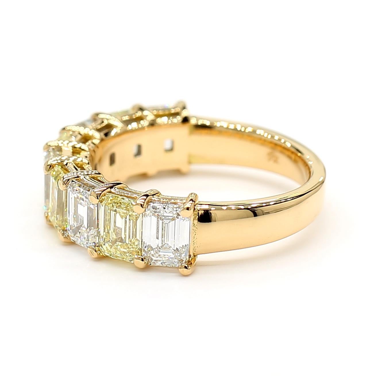 White & Yellow Diamond Emerald Cut 3.49 Carat Half Eternity Ring 18K Yellow Gold In New Condition In New York, NY