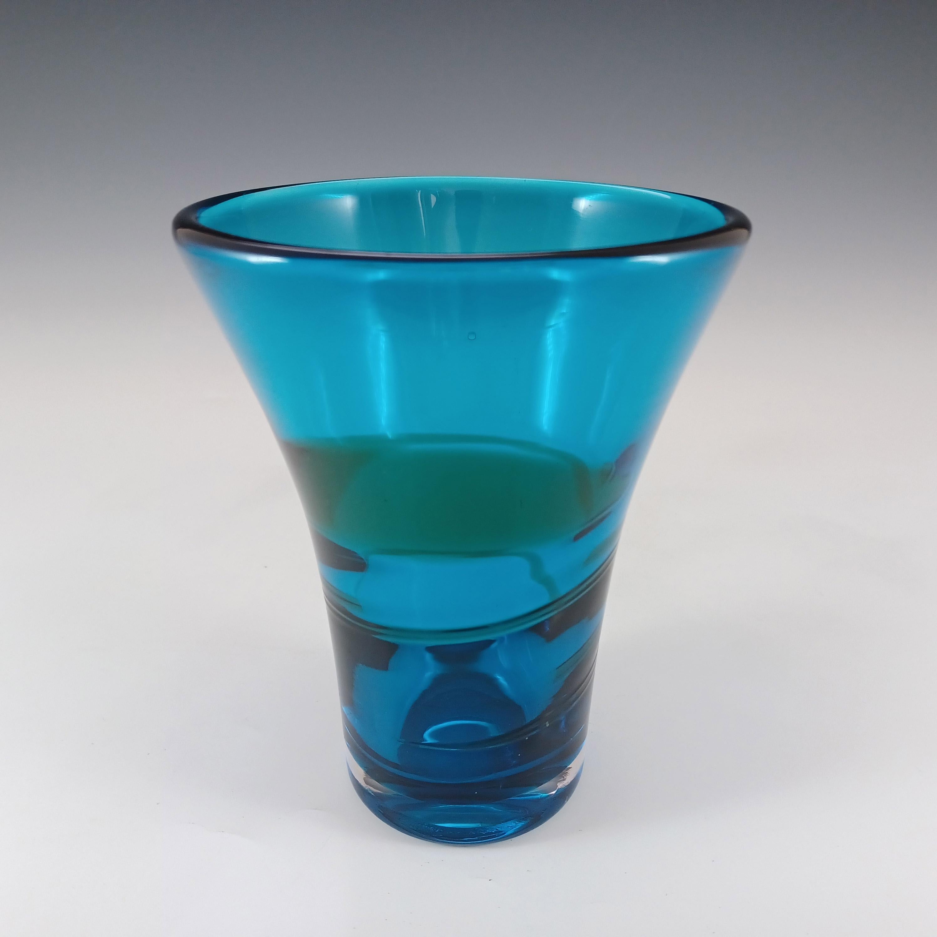 Mid-Century Modern Whitefriars #9709 Baxter Blue/Green Glass Ribbon Trail Vase For Sale
