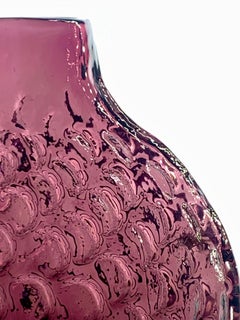 Vase Onion Aubergine de Geoffrey Baxter, Royaume-Uni, vers 1971.