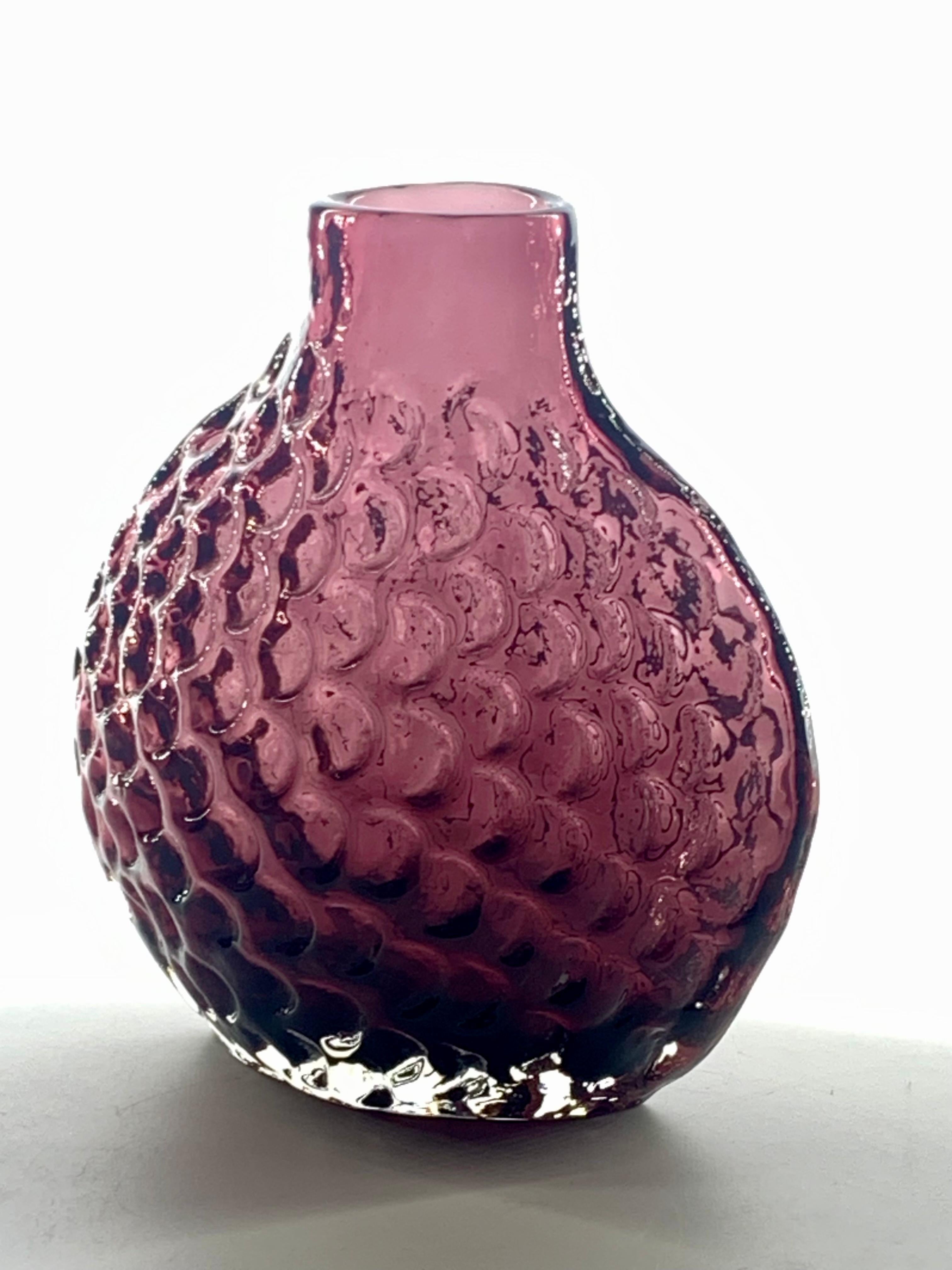 Vase Onion Aubergine de Geoffrey Baxter, Royaume-Uni, vers 1971. en vente 1