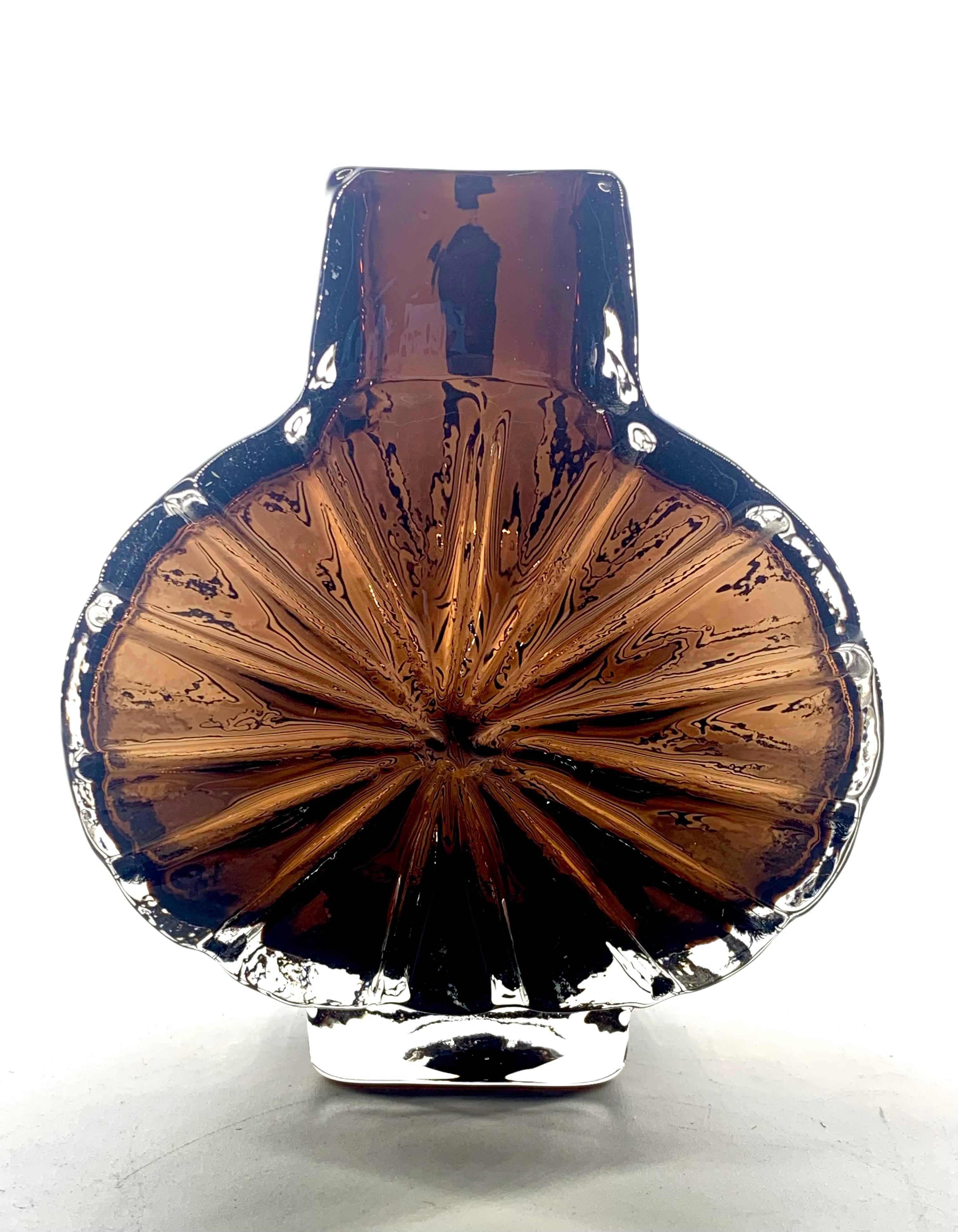 Whitefriars di Geoffrey Baxter, vaso Cinnamon Sunburst, A.C., 1967 circa. in vendita 3