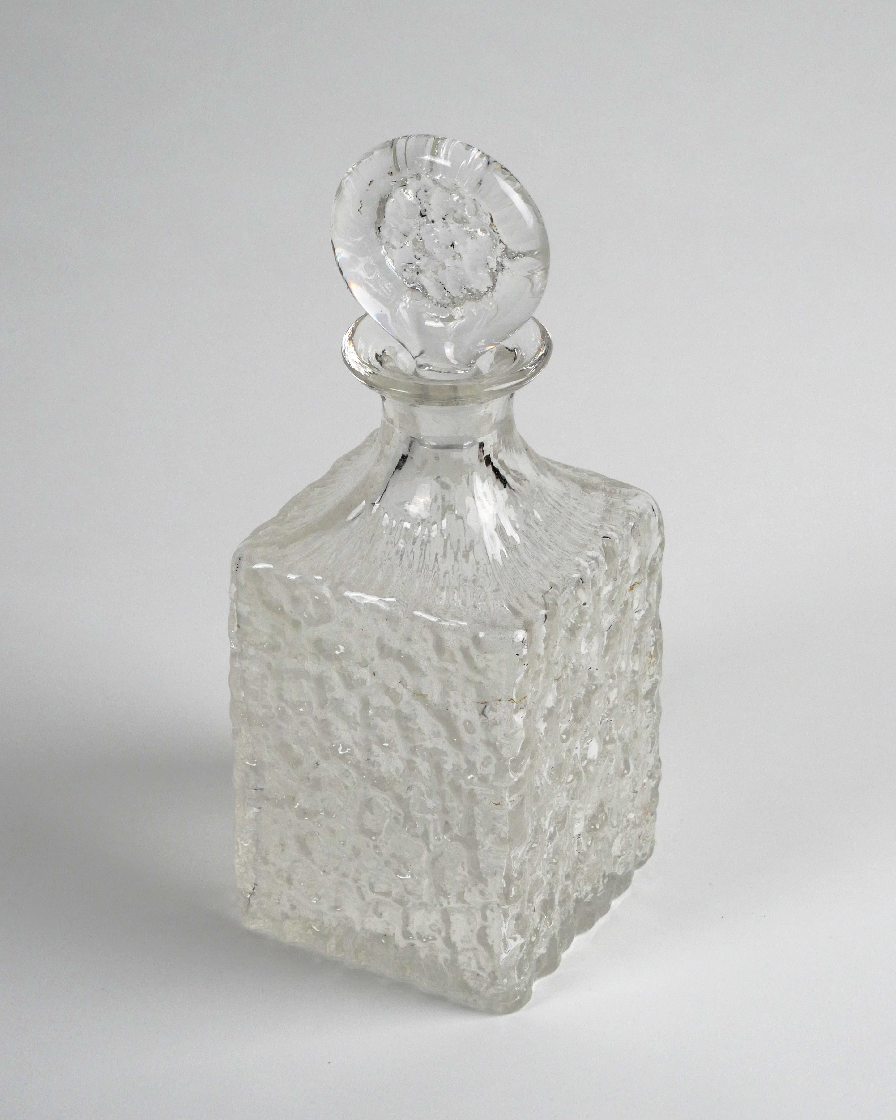 Mid-Century Modern Carafe en verre glacé Whitefriars de Geoffrey Baxter, années 1960, pour Whisky Brandy en vente