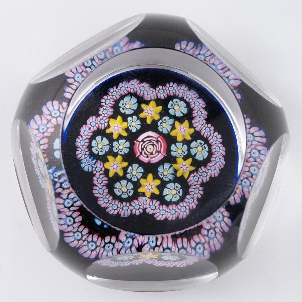 Whitefriars Briefbeschwerer Seltene Clichy Rose Millefiori Girlande 1979 im Angebot