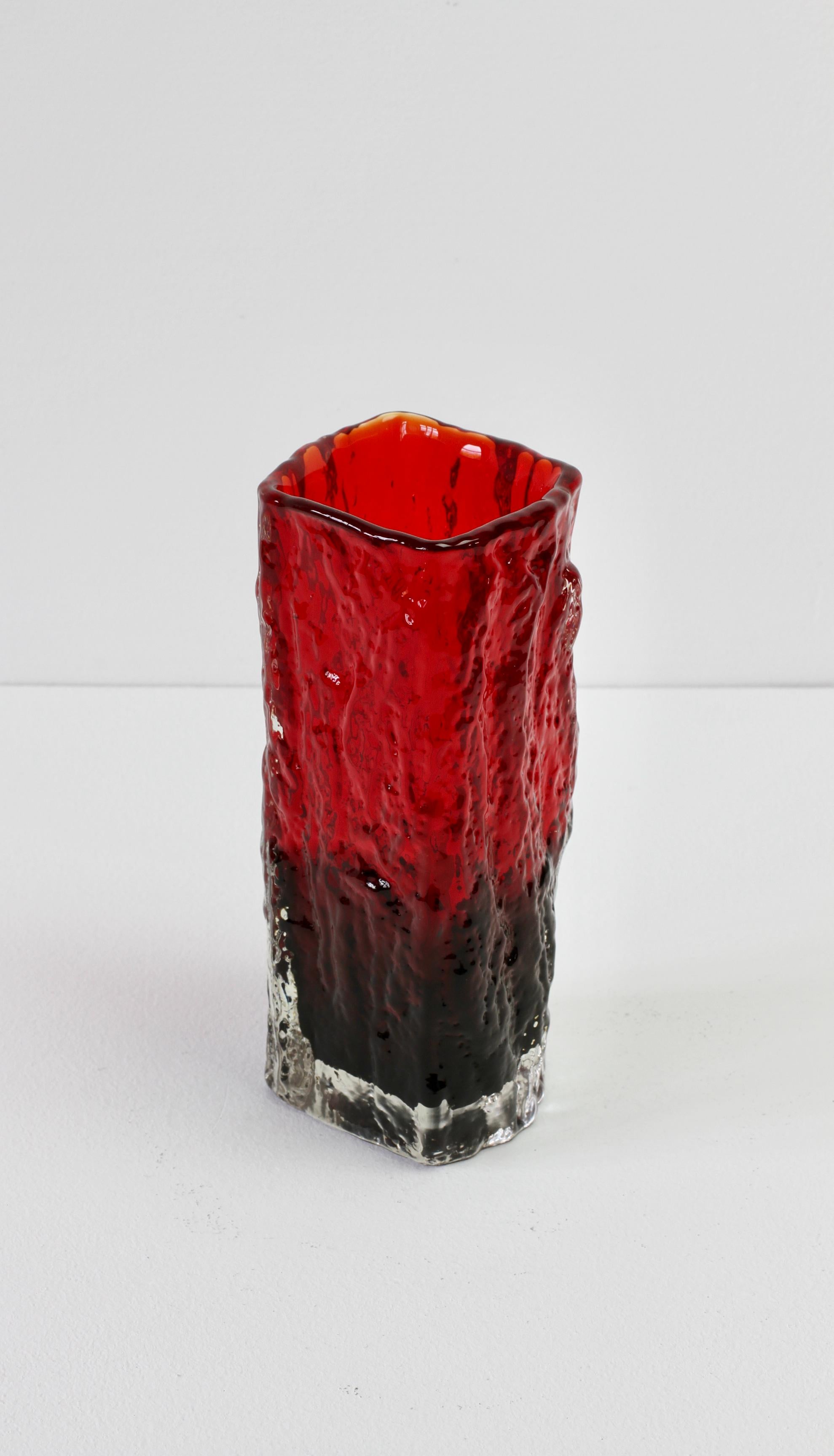 Whitefriars Style Vintage 1970s Vibrant Ruby Red Tree Bark Textured Glass Vase For Sale 3