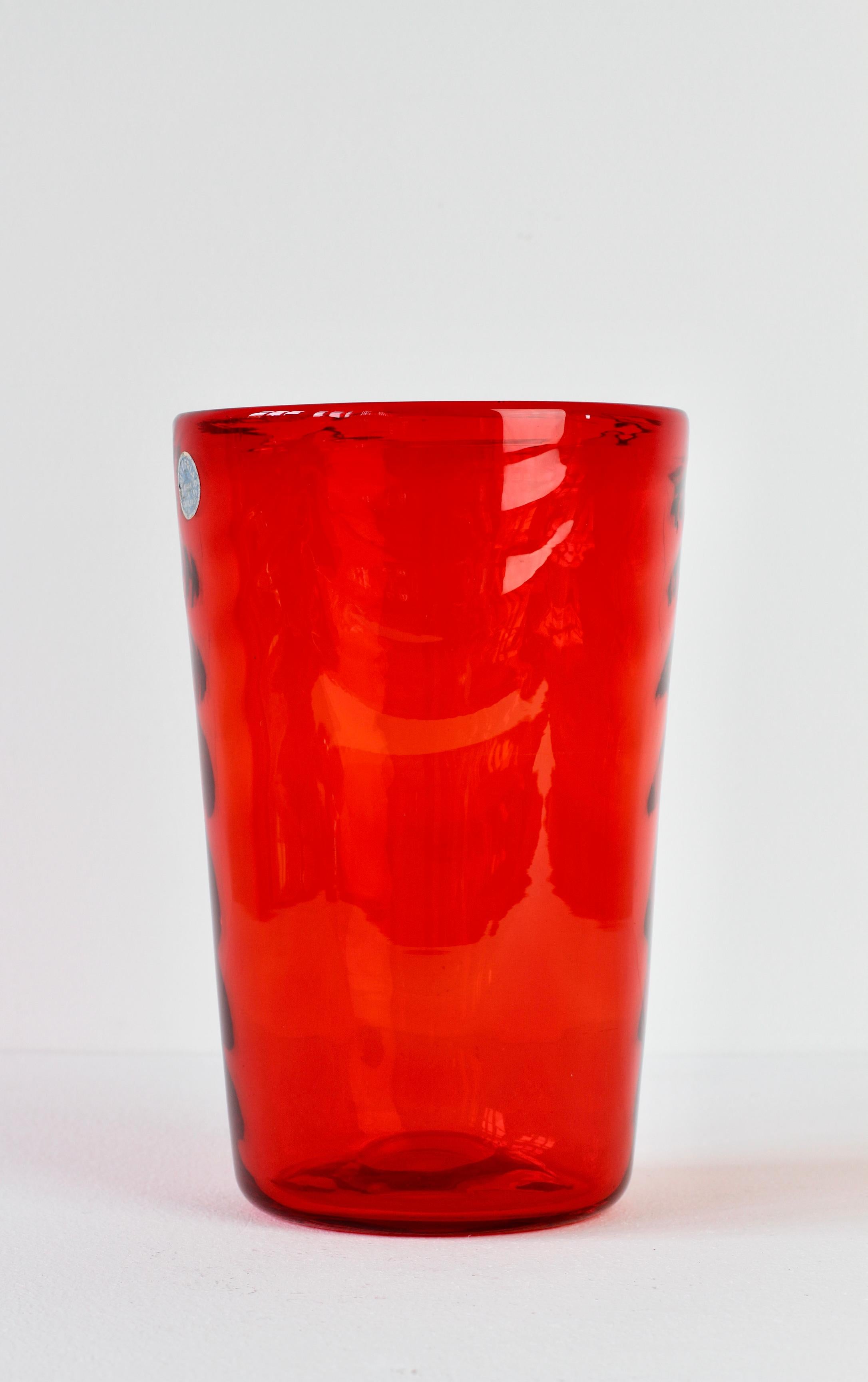 Whitefriars Vintage Vibrant Red Glass Vase by Barnaby Marriott Powel, C. 1940 For Sale 2