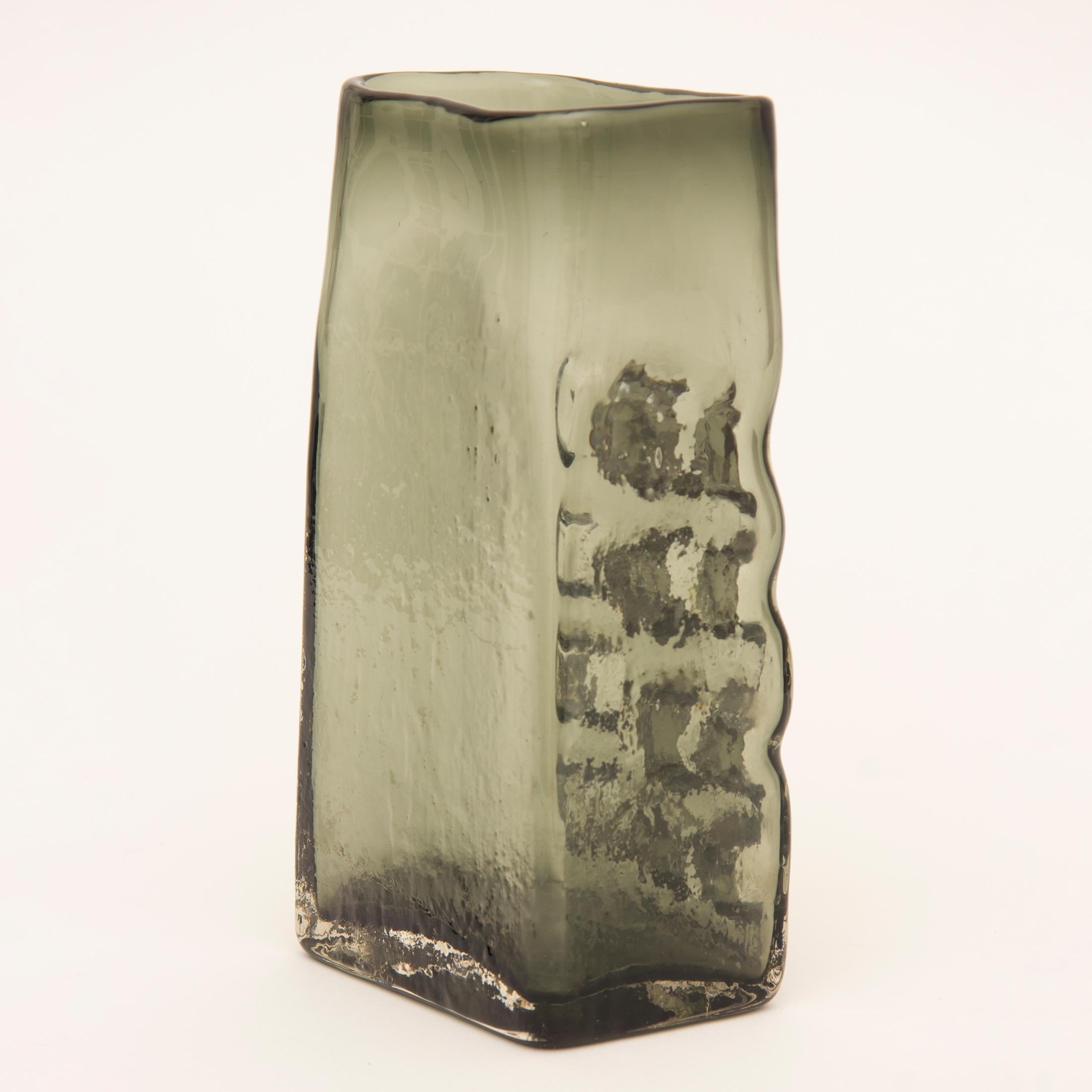 Mid-Century Modern Whitefriars Willow Coloured Glass Hobnail Slab Vase by Geoffrey Baxter For Sale