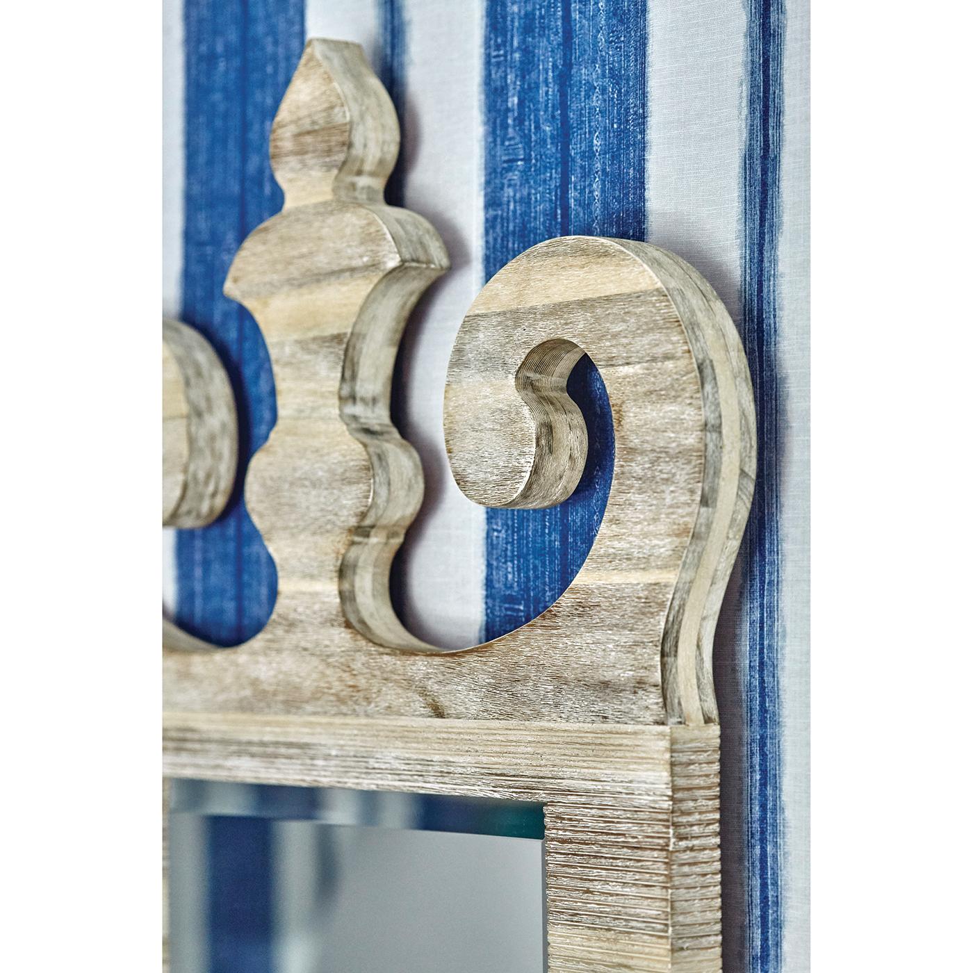 Its reeded front, carved central urn, and classic scroll design evoke historical grandeur while the subtle whitewash finish on acacia wood brightens and refines your space.

Handcrafted with meticulous care, this elegant piece reflects natural light