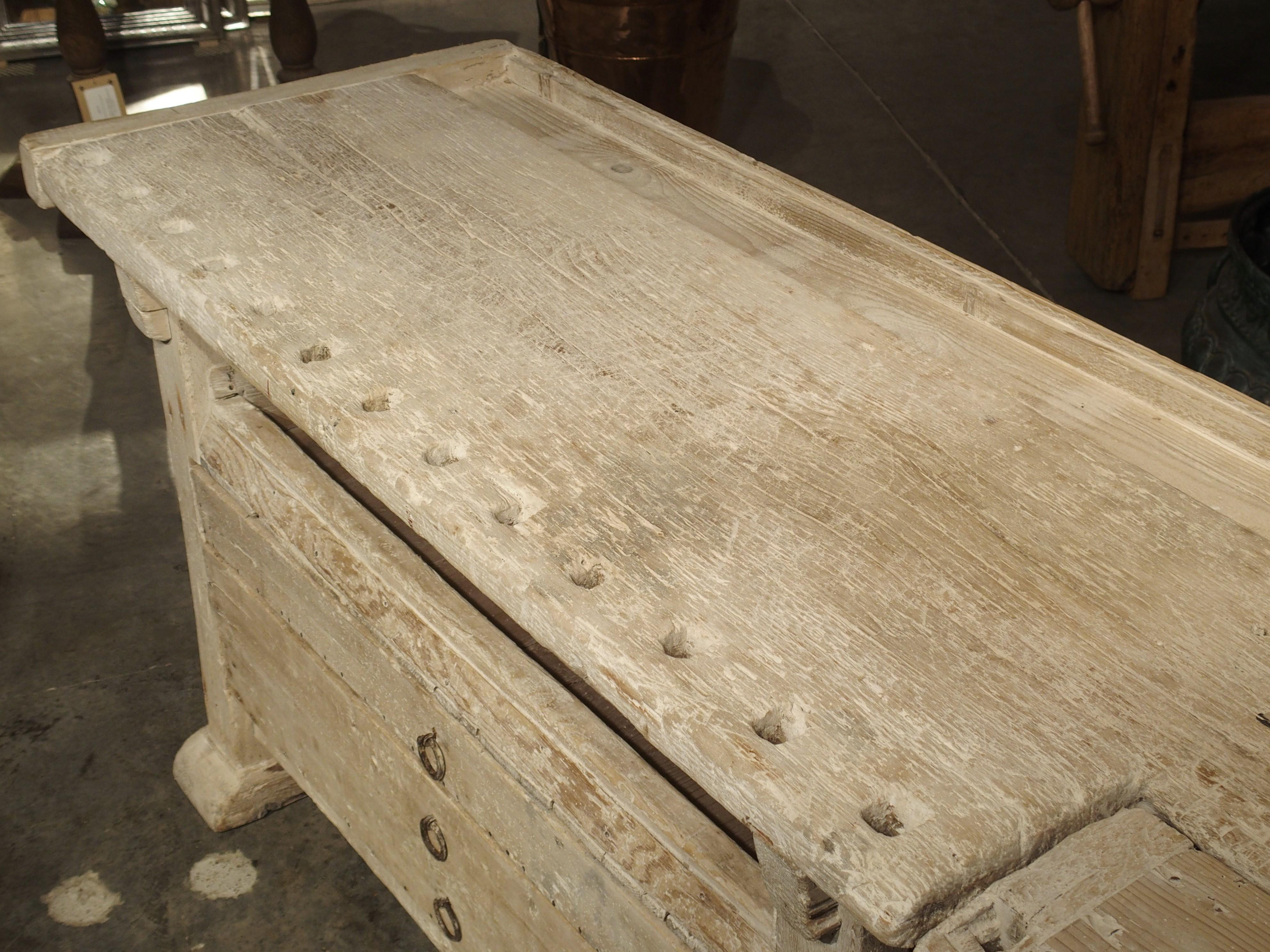 Whitewashed Italian Workbench from Verona, circa 1750 In Good Condition In Dallas, TX