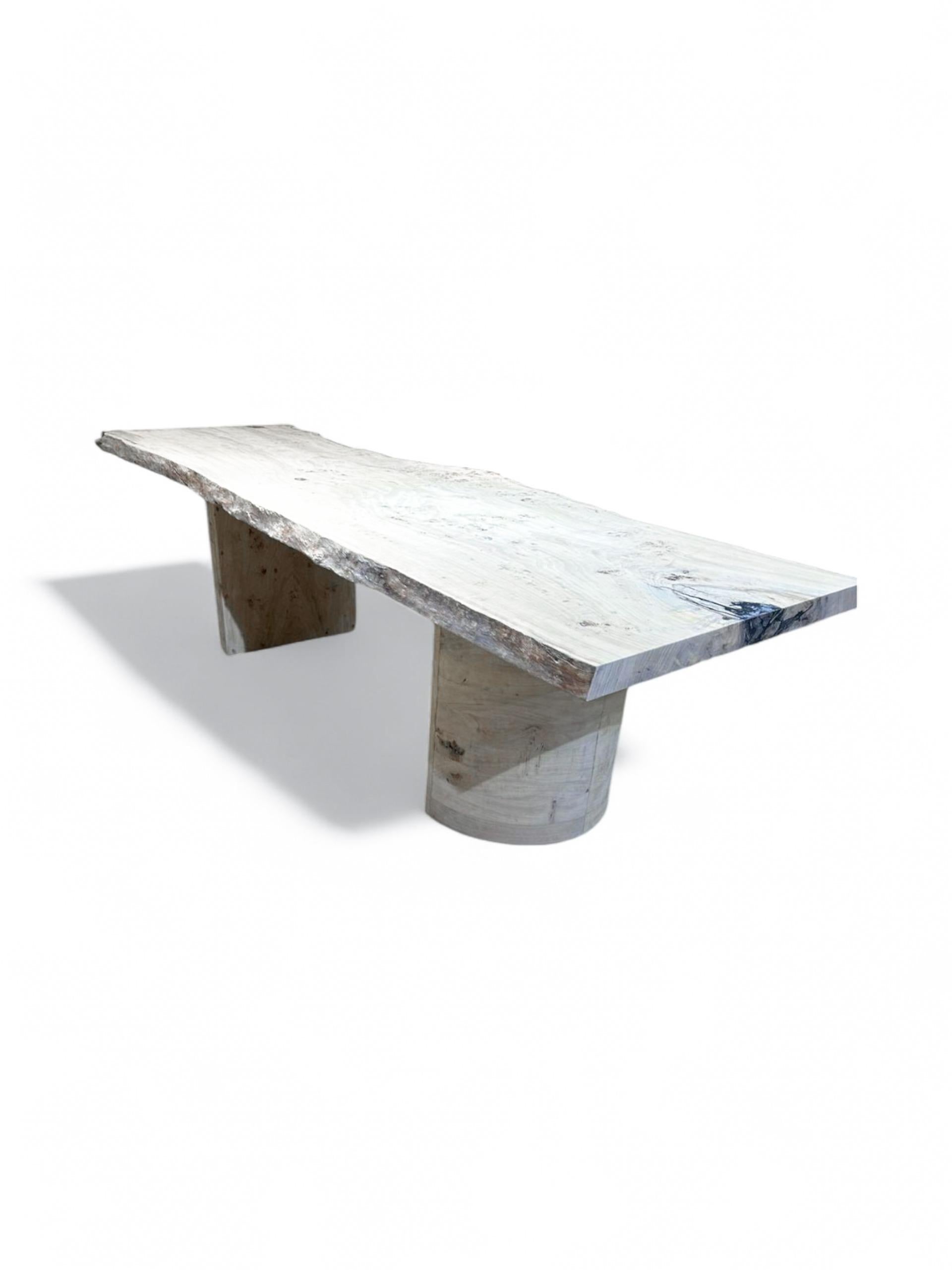 Table blanchie à la chaux - Table de salle à manger en bois blanc - Table en bois naturel Neuf - En vente à İnegöl, TR