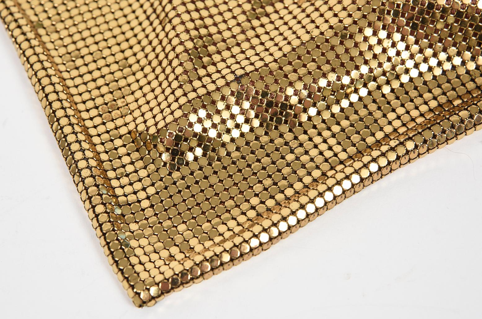 Whiting & Davis Figural Face Flower Frame Mesh Chainmail Gold Purse Evening Bag In Good Condition For Sale In Miami Beach, FL