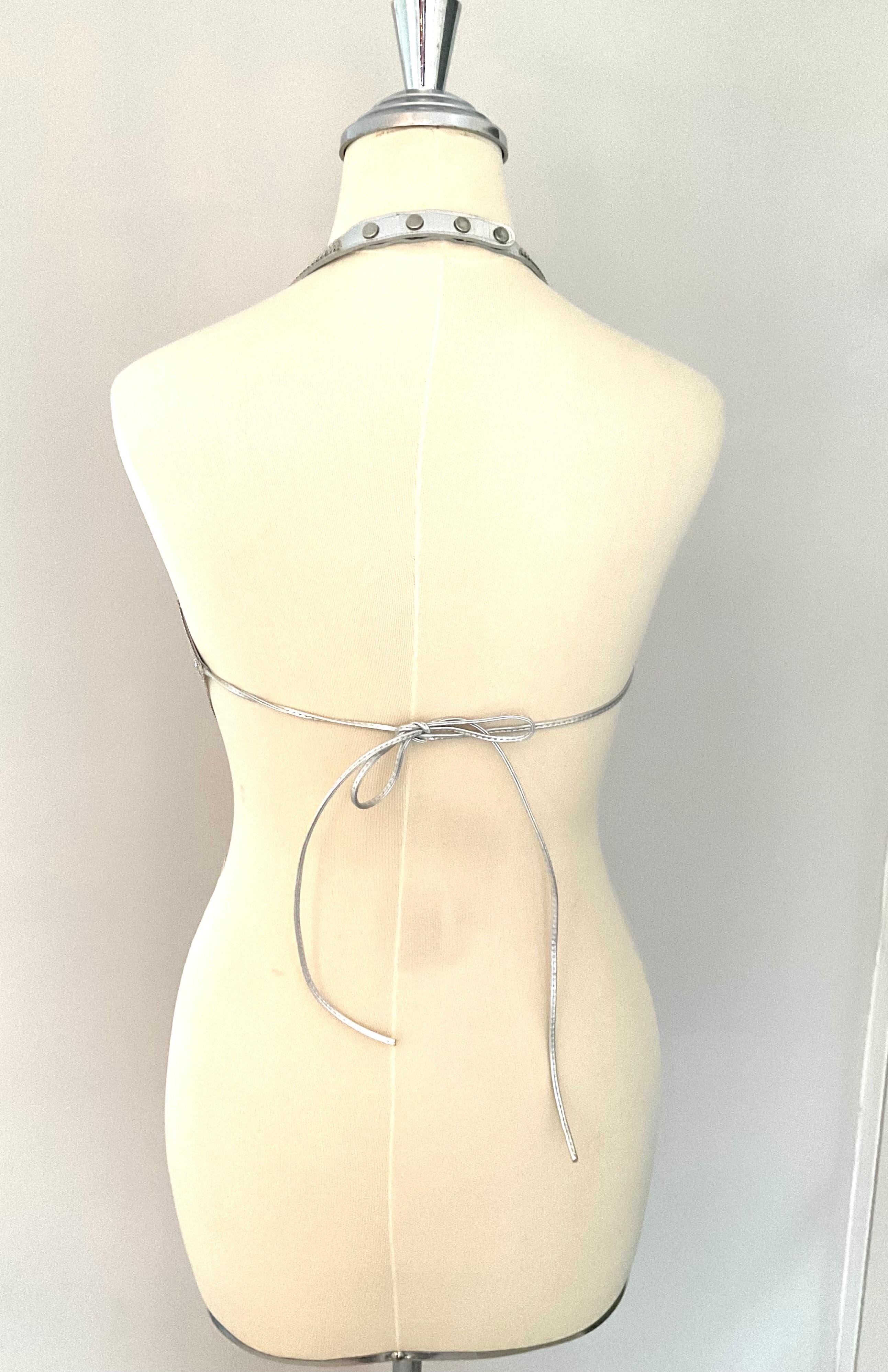 Whiting & Davis - Haut dos nu vintage en cotte de mailles argentée, années 1990 Excellent état - En vente à 'S-HERTOGENBOSCH, NL