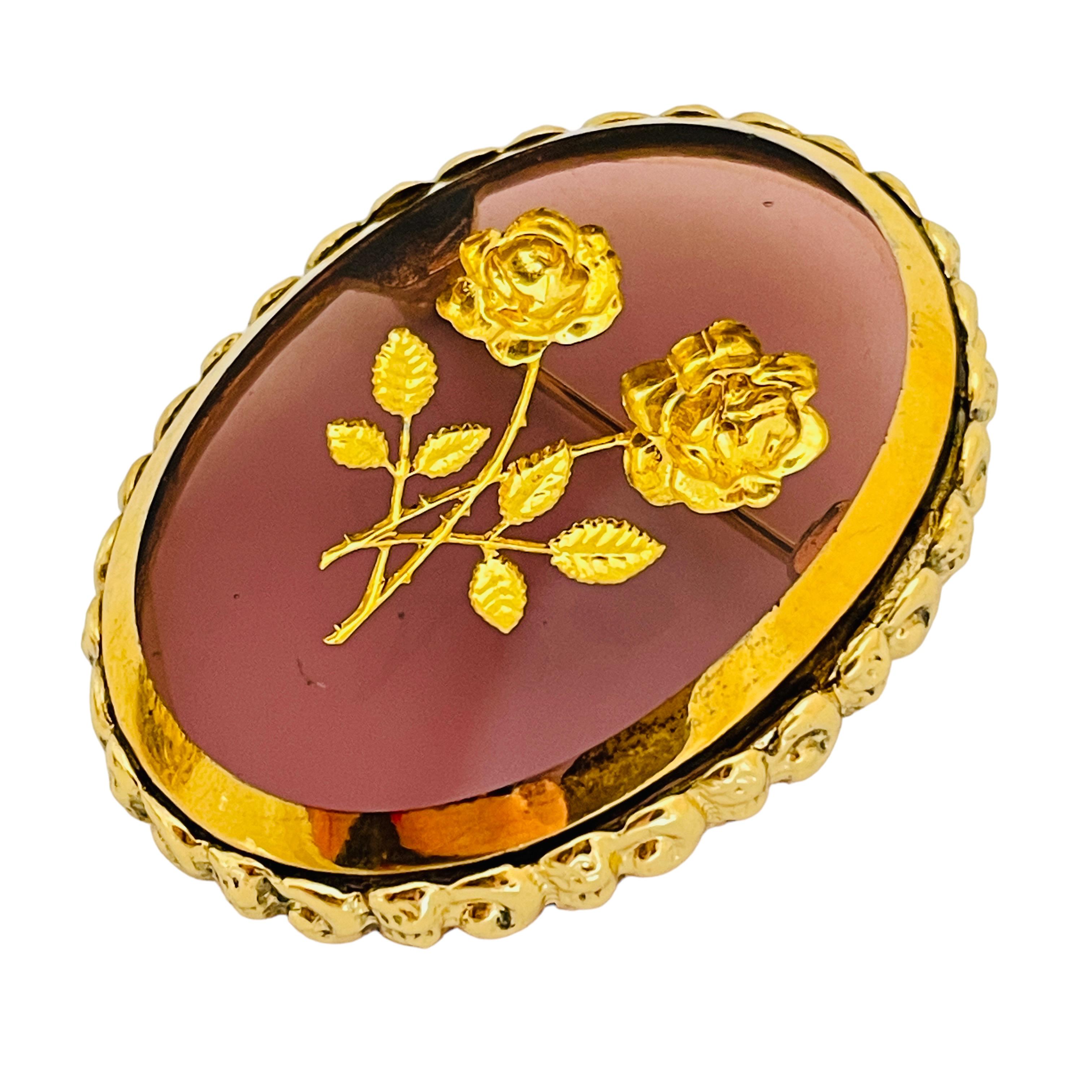 DETAILS

• signed WHITING & DAVIS    

• gold plated with glass

• vintage designer earrings brooch set

MEASUREMENTS  

• 

CONDITION

•  very good vintage condition with minimal signs of wear 

 Sku 37

❤️❤️  VINTAGE DESIGNER JEWELRY ❤️❤️

❤️❤️ 