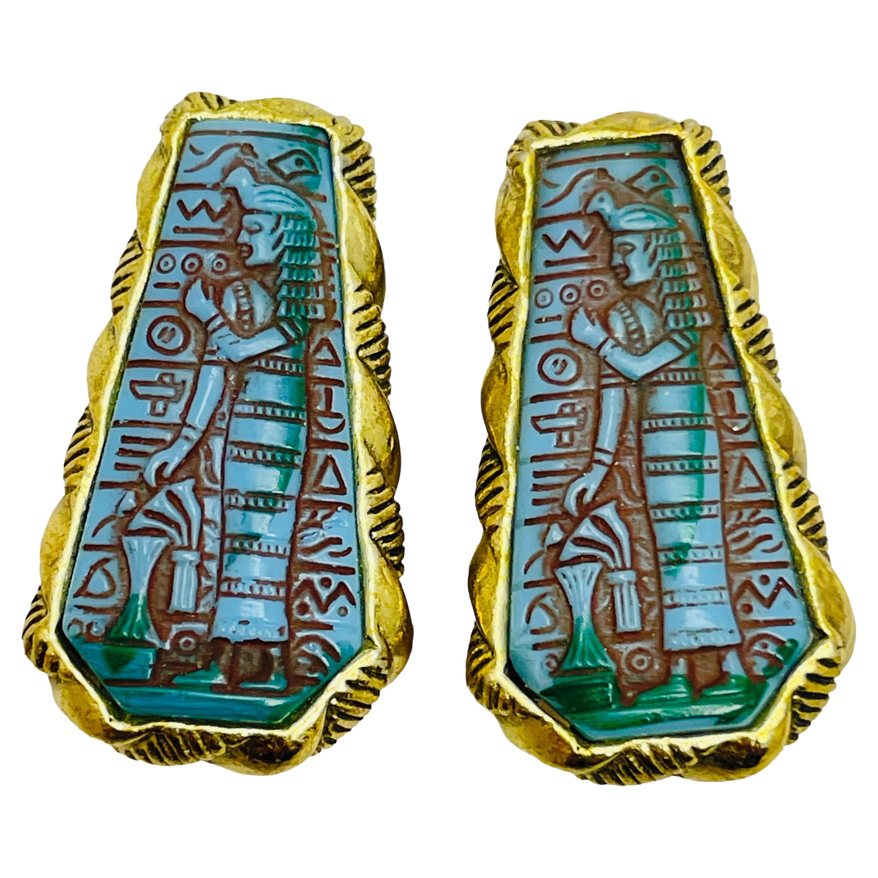 WHITING & DAVIS signed vintage Egyptian pharaoh glass designer clip on earrings For Sale