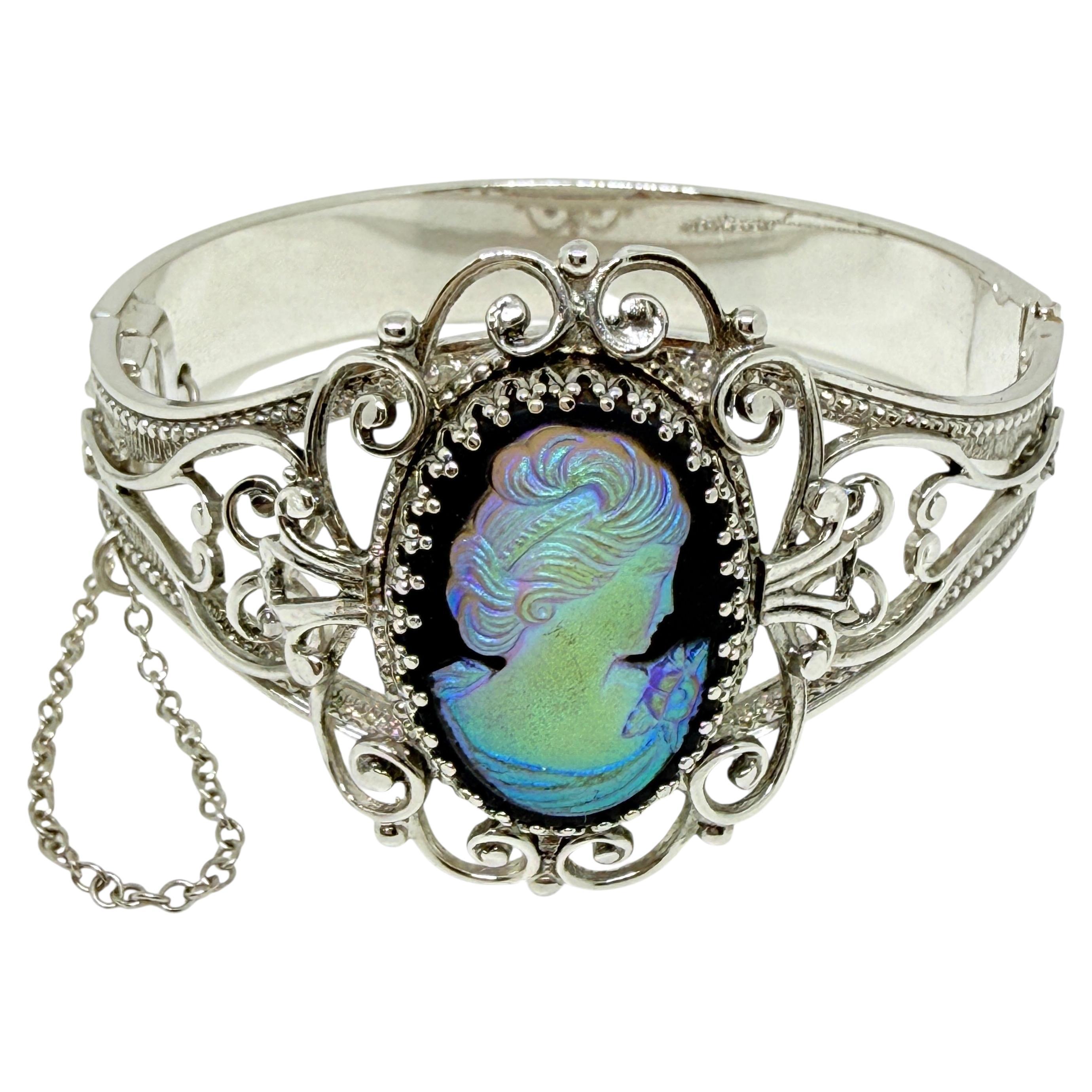 Whiting Davis, braccialetto firmato vintage con cammeo in vetro argentato