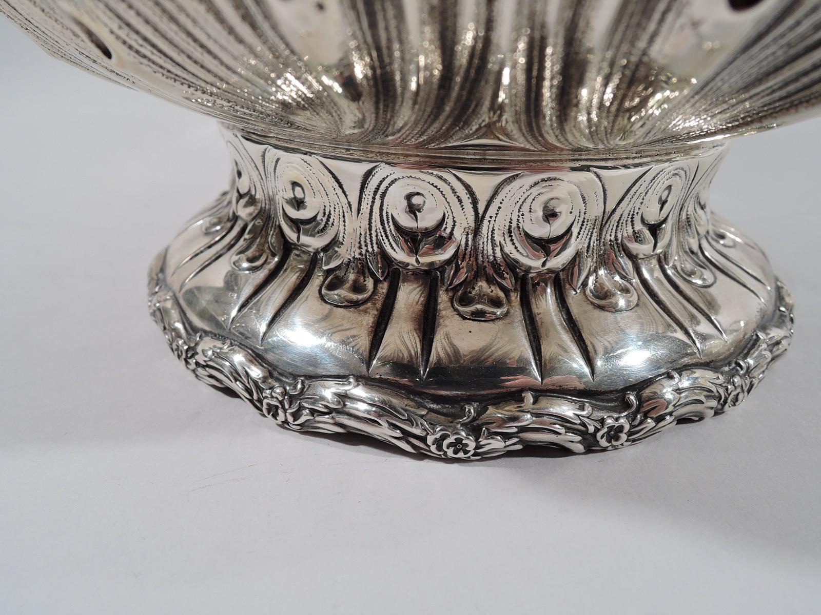 Argent sterling Whiting - Grande et lourde coupe de trophée classique en argent sterling en vente