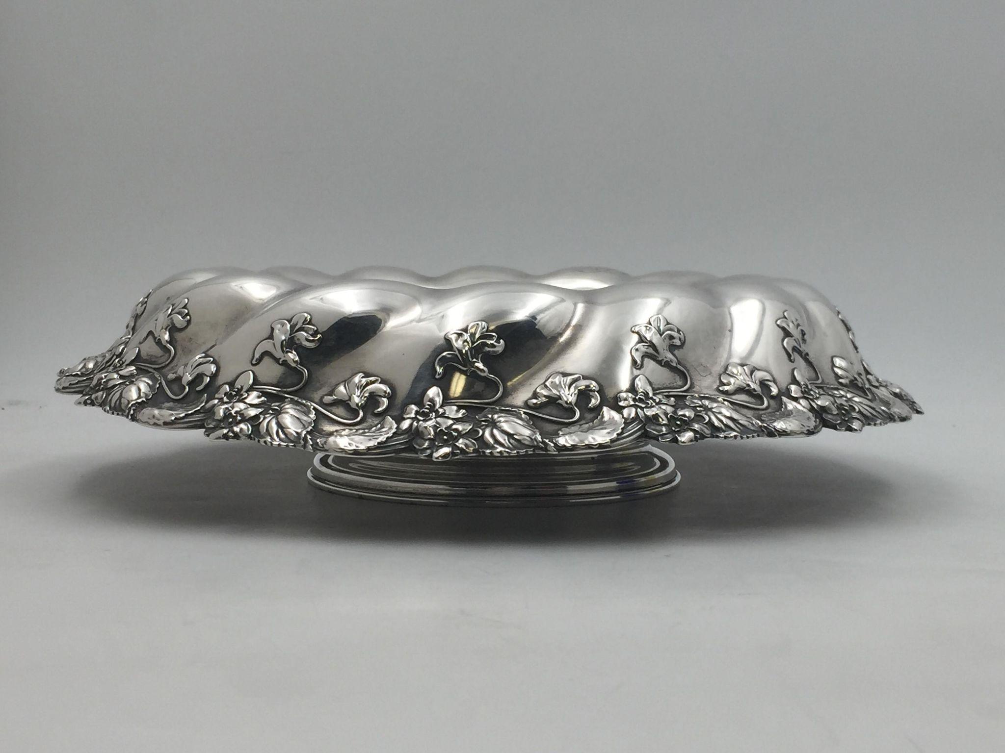 American Whiting Sterling Silver 1905 Centerpiece/Fruit Bowl in Art Nouveau Style For Sale