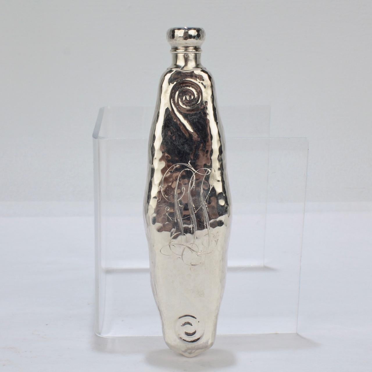 Whiting Sterling Silver Hand Hammered Art Nouveau Liquor or Perfume Flask In Good Condition For Sale In Philadelphia, PA