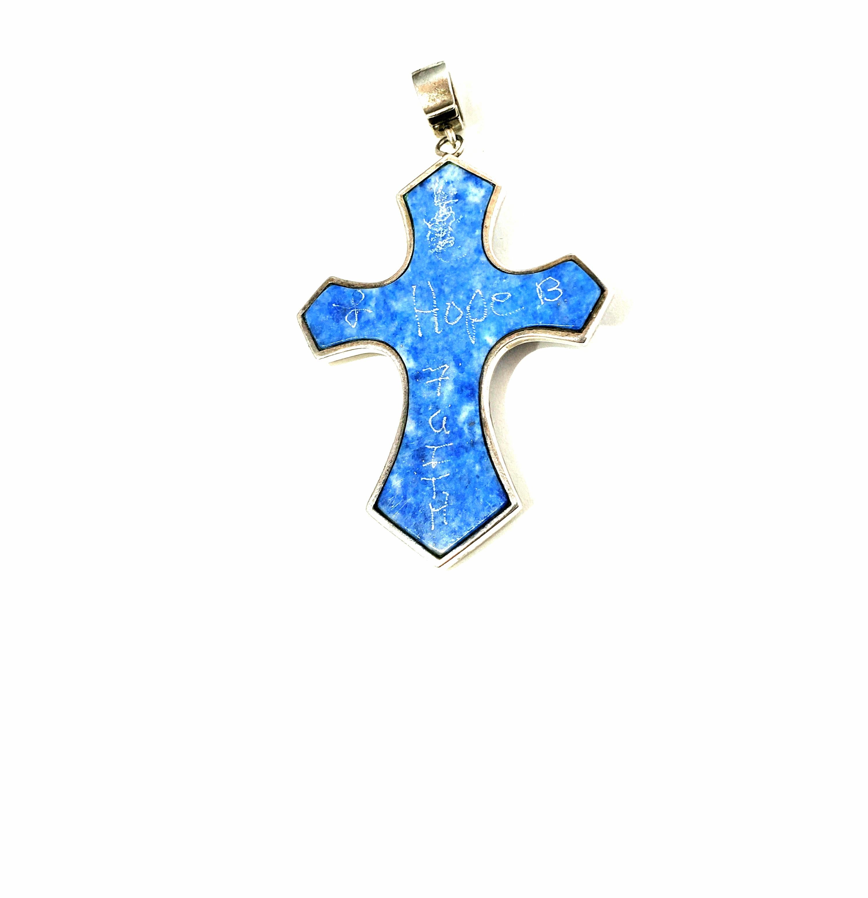 Whitney Kelly WK Pendentif en forme de croix en denim bleu et lapis en argent sterling Unisexe en vente