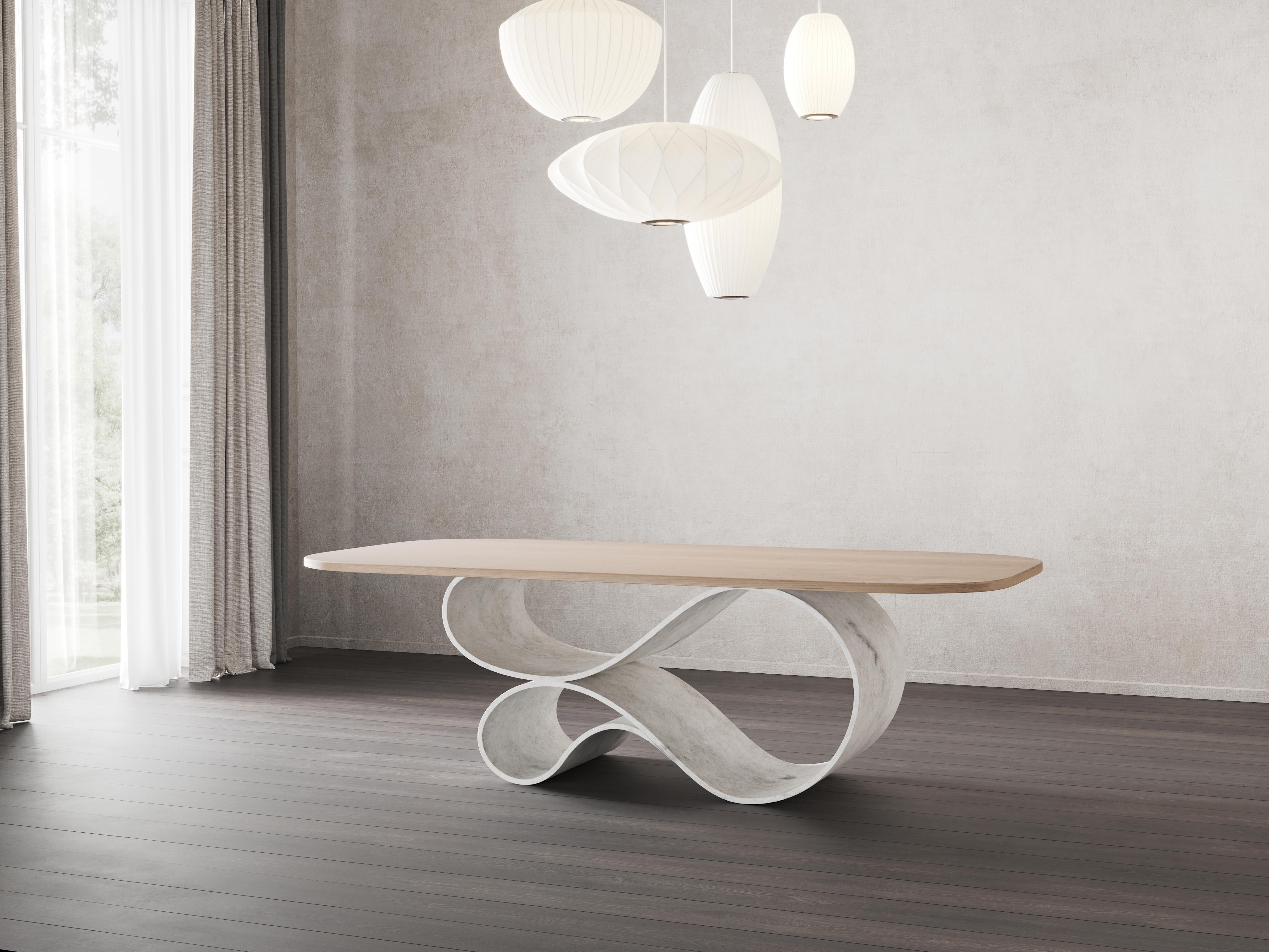 Table de salle à manger Whorl en toile de béton et bois de Neal Aronowitz Neuf - En vente à Portland, OR