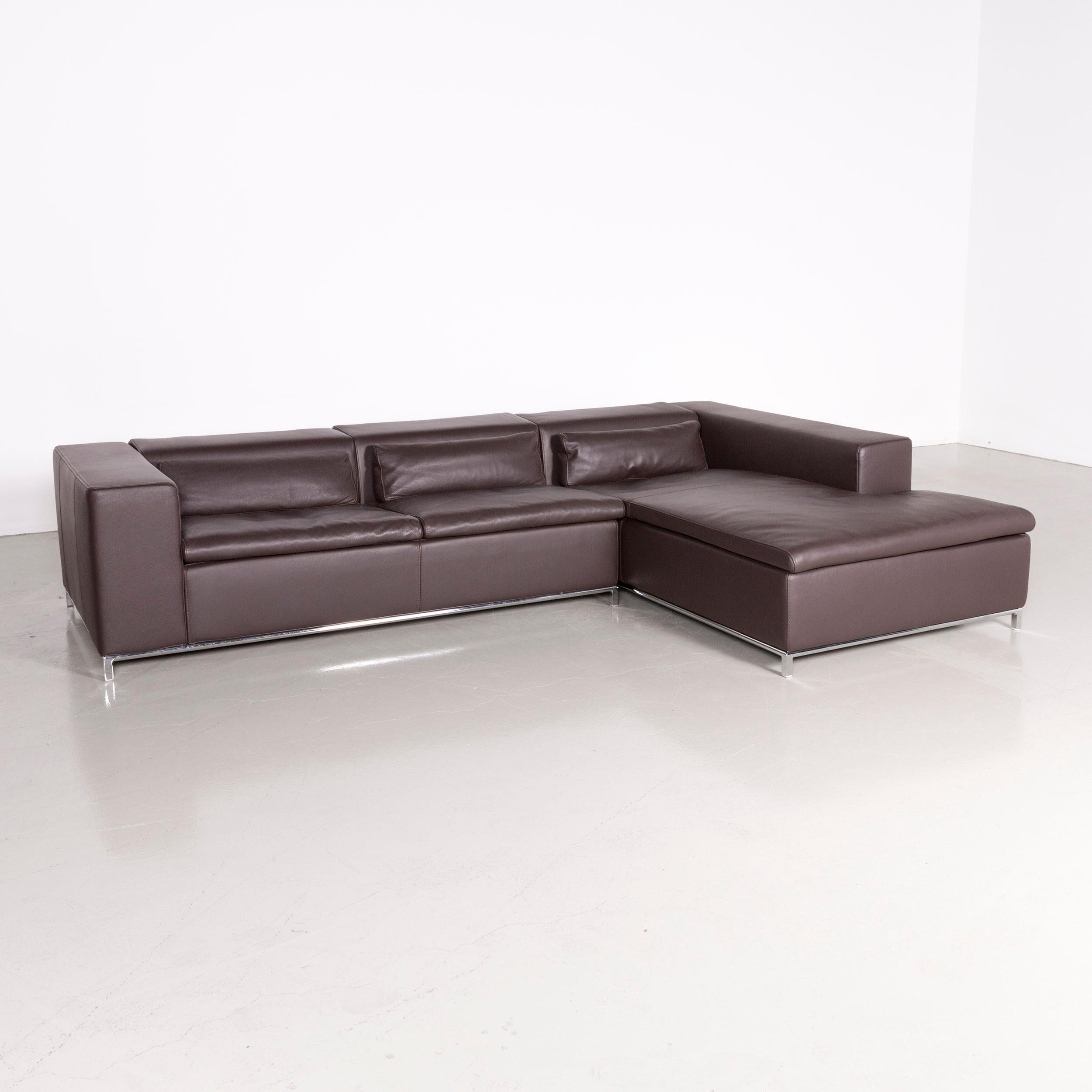 Who's perfect designer leather corner-sofa brown couch.