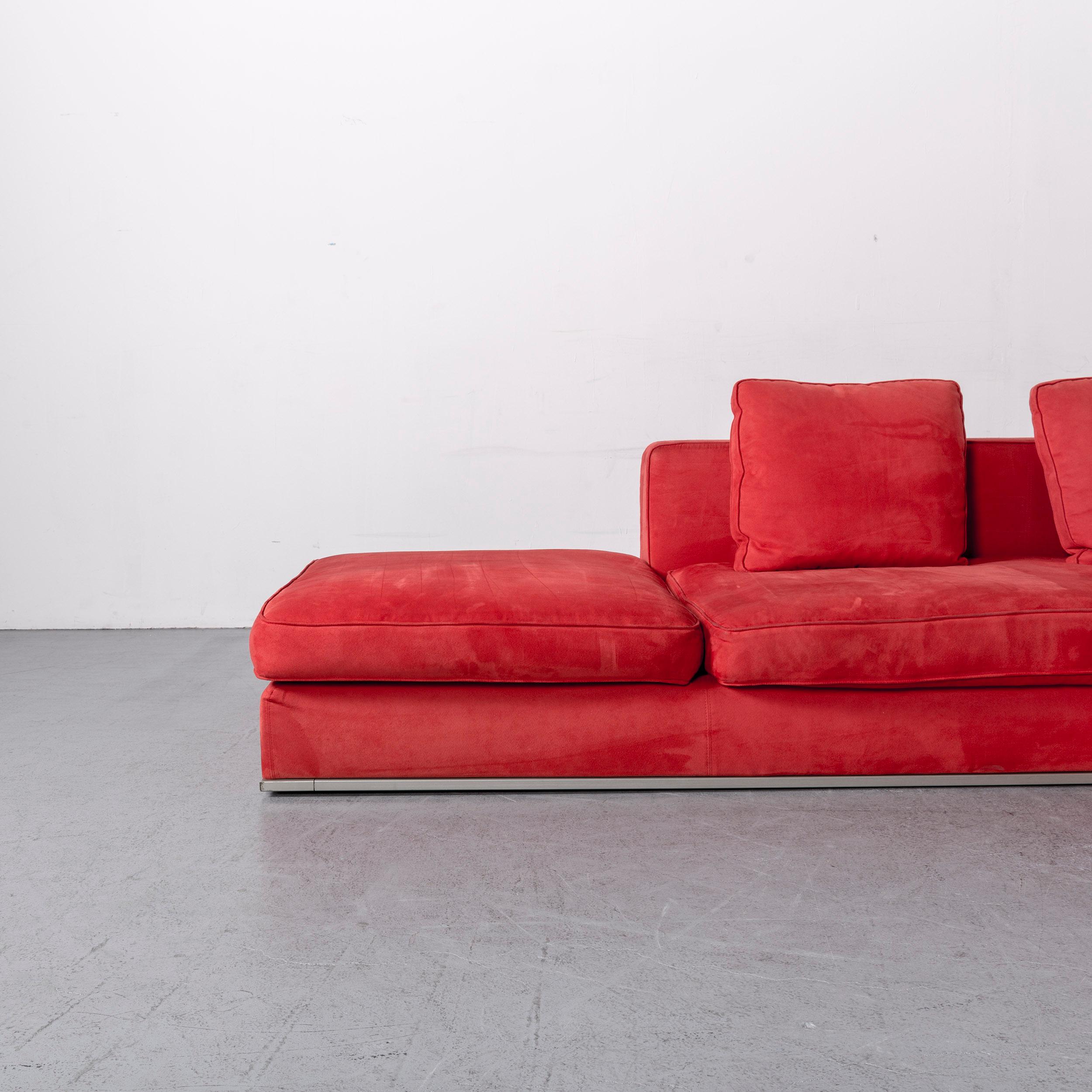 We bring to you an Who's Perfect fabric corner-sofa red couch.






























 