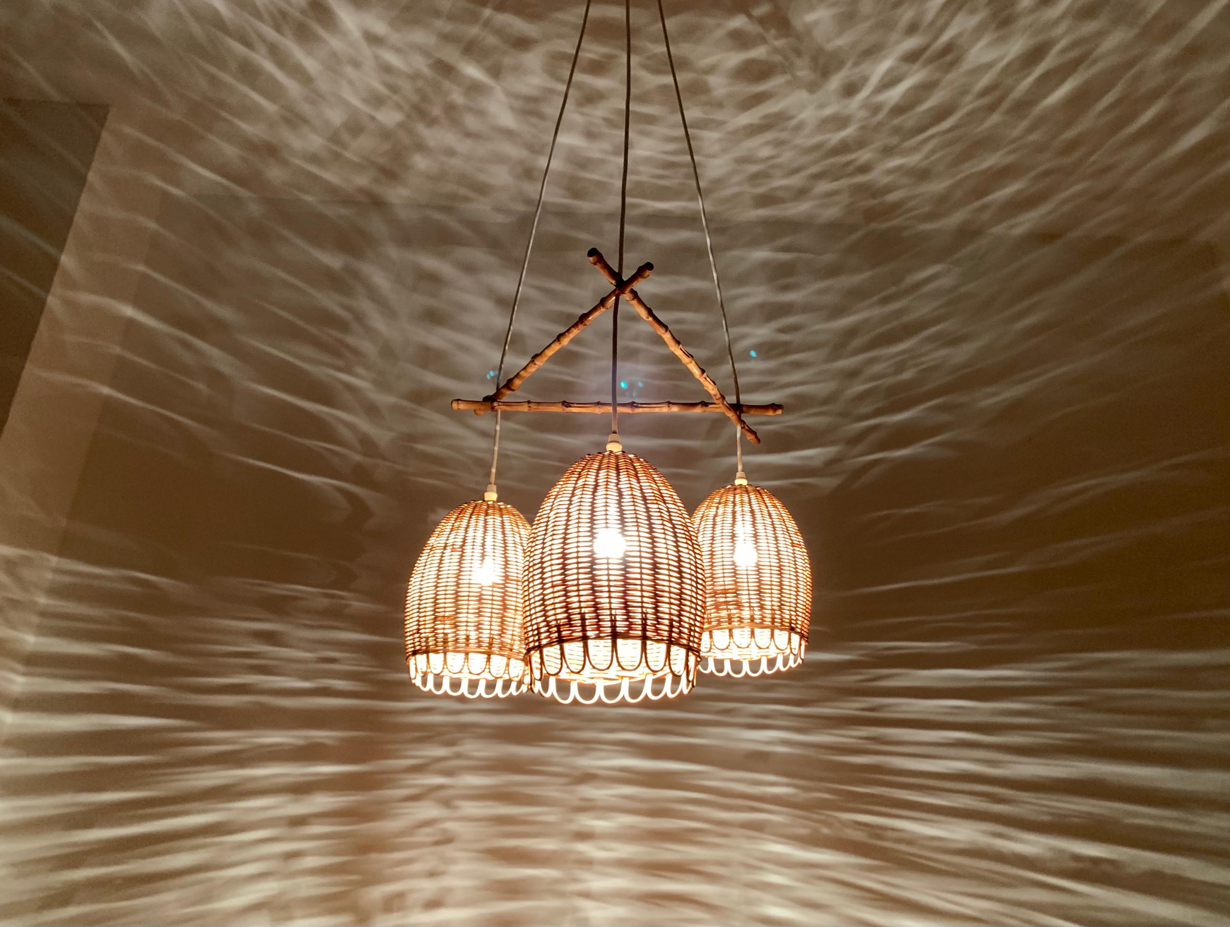 Wicker and Bamboo Cascading Lamp en vente 5